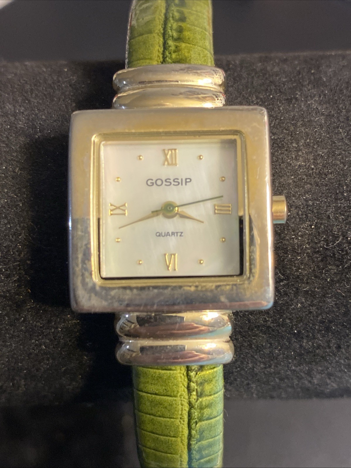 Gossip GSP285 Cuff Bracelet Quartz Analog Womens Watch Works New Battery