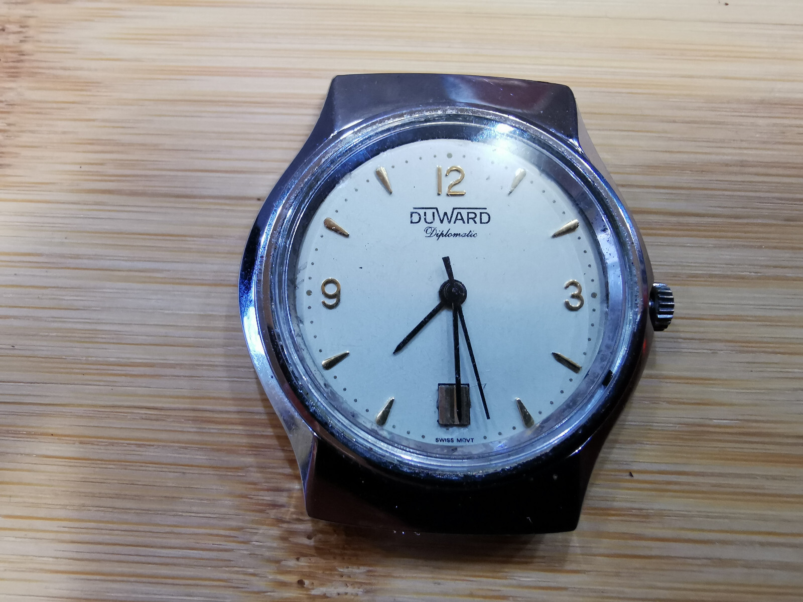 Vintage SWISS MADE MEN WATCH DUWARD