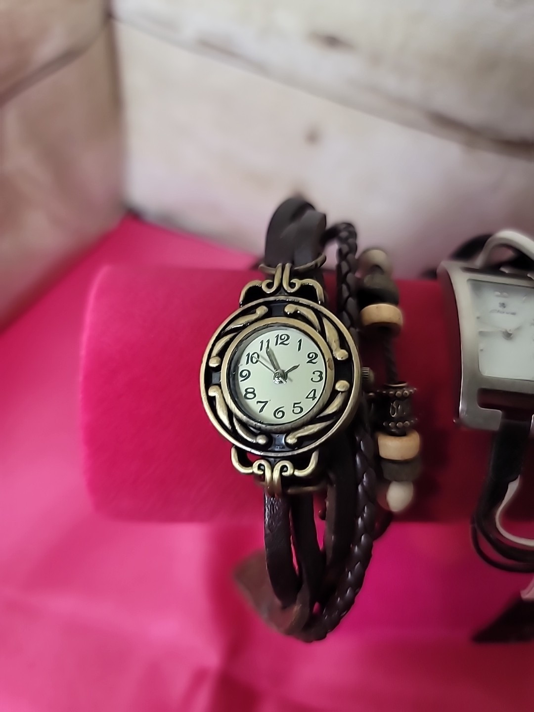 Lot of 2 Watches Works Very Cool Style 1 Clove Brand 1 Unknown