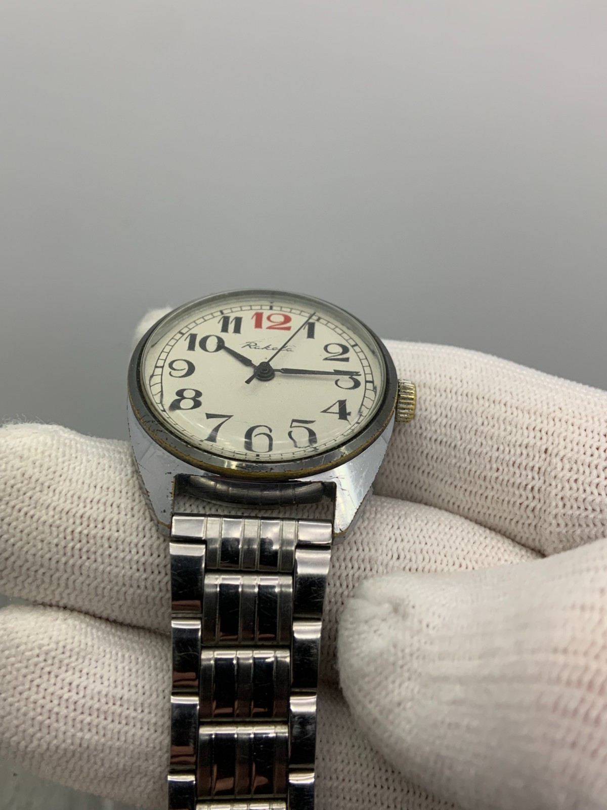 Soviet Mechanical Men’s Watch RAKETA RED 12 Vintage USSR 80s Wristwatch Serviced
