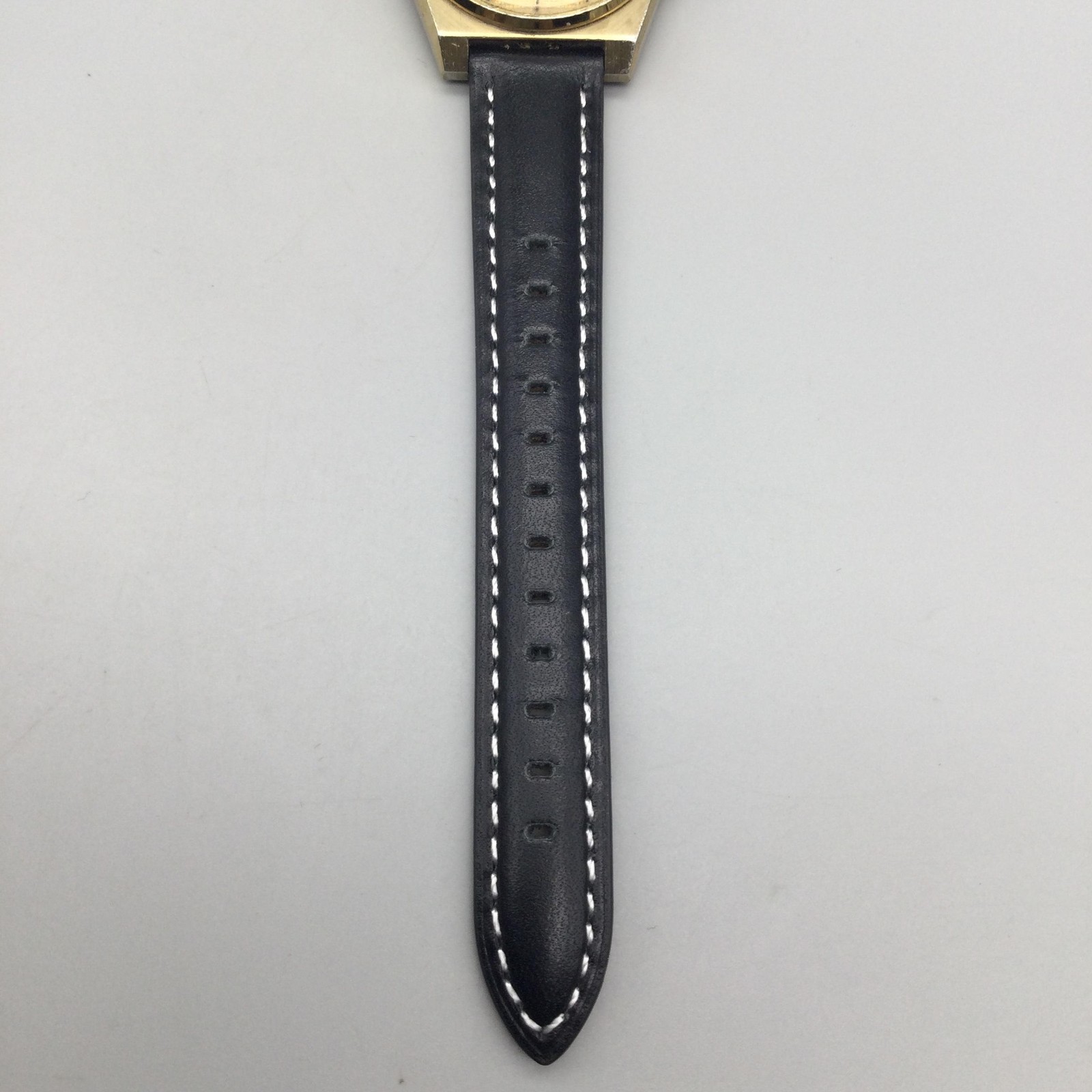 Vintage Seiko SQ 100 Mens Watch 33mm Gold Tone Day Date 6923-8010 New Battery