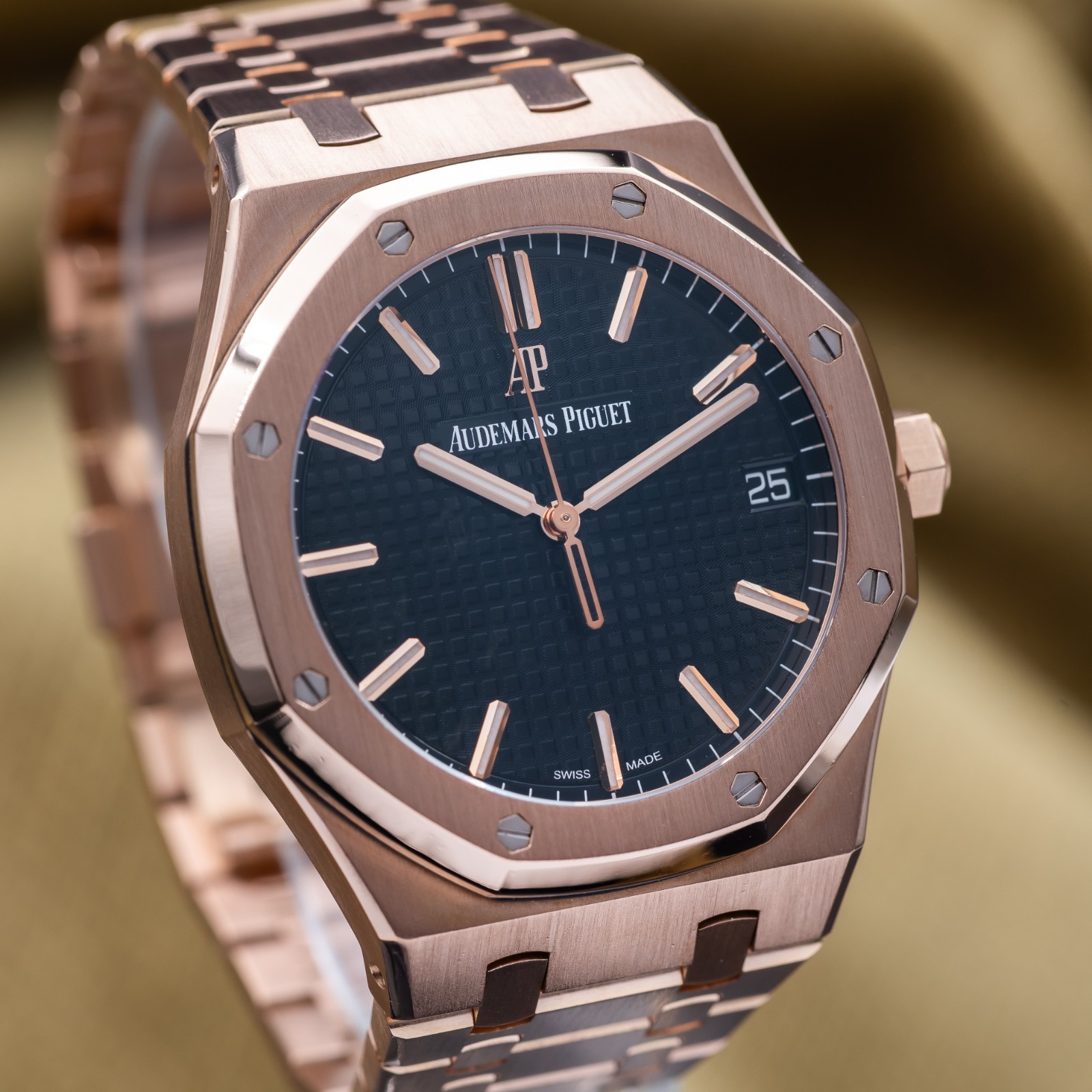 Audemars Piguet Royal Oak Rose Gold Black Dial 41mm – AP 15500OR Full Set
