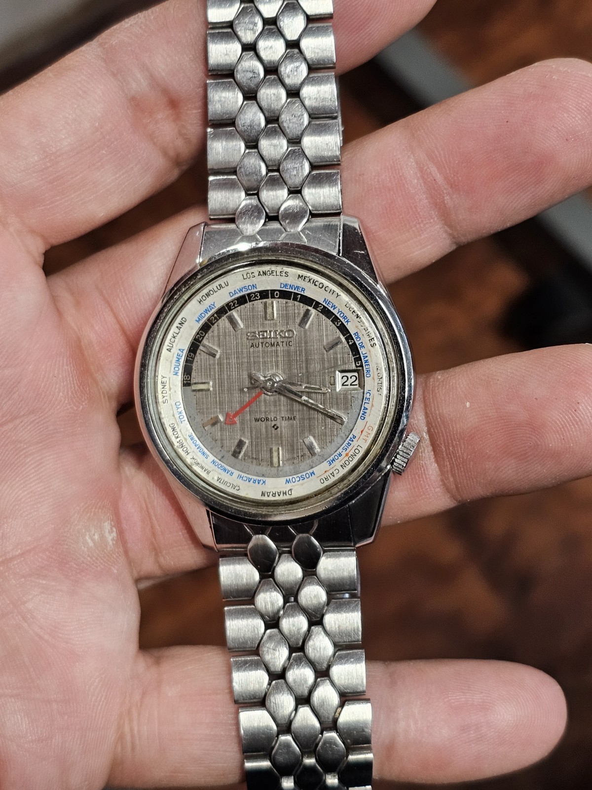 Vintage 1968 Seiko World Time 6117-6010 – Original Bracelet- 37 mm- Running Good