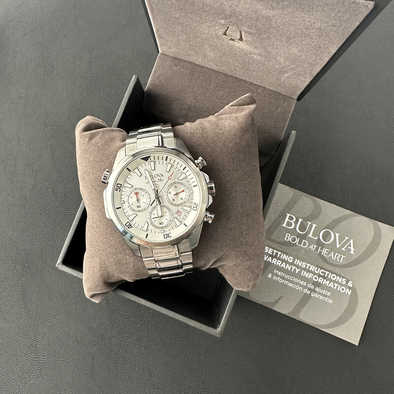 Bulova Marine Star/96B255 Chronograph White Dial 6S20/Swiss Quartz Watch 43MM