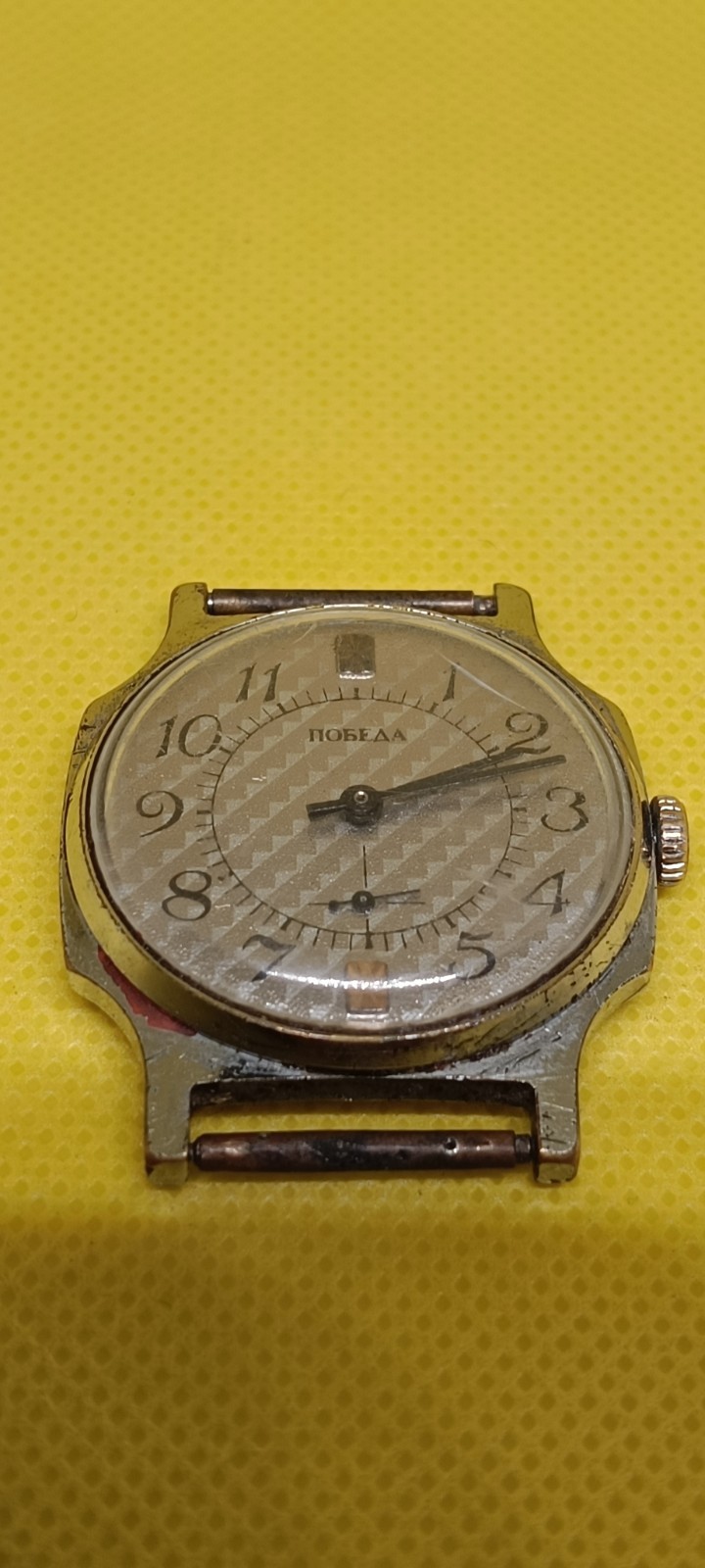 Vintage Men’s Wrist Watch Pobeda- USSR Classic