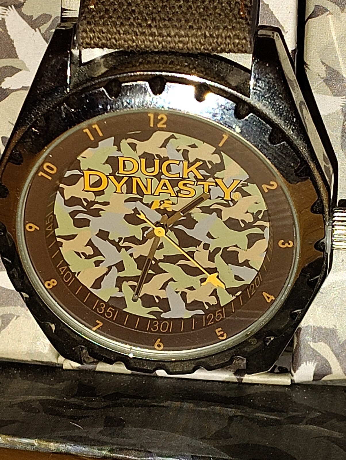 Ducky Dynasty A&E 2013 Watch DDY015 Camo. Orange & Brown New