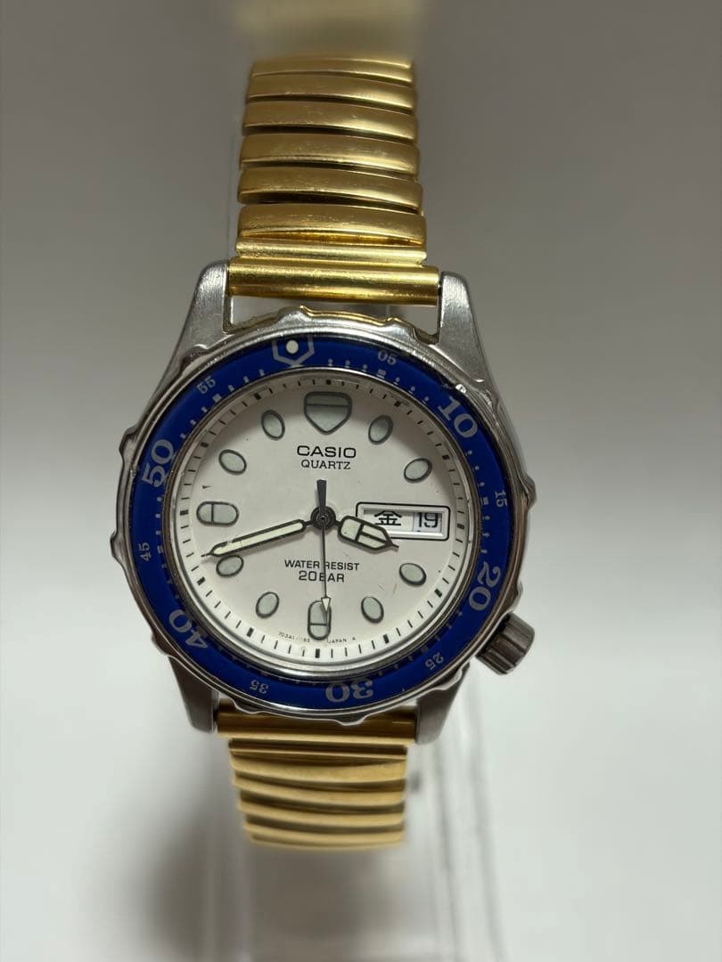 CASIO Quartz MD-714 Watch 20BAR White Dial From Japan