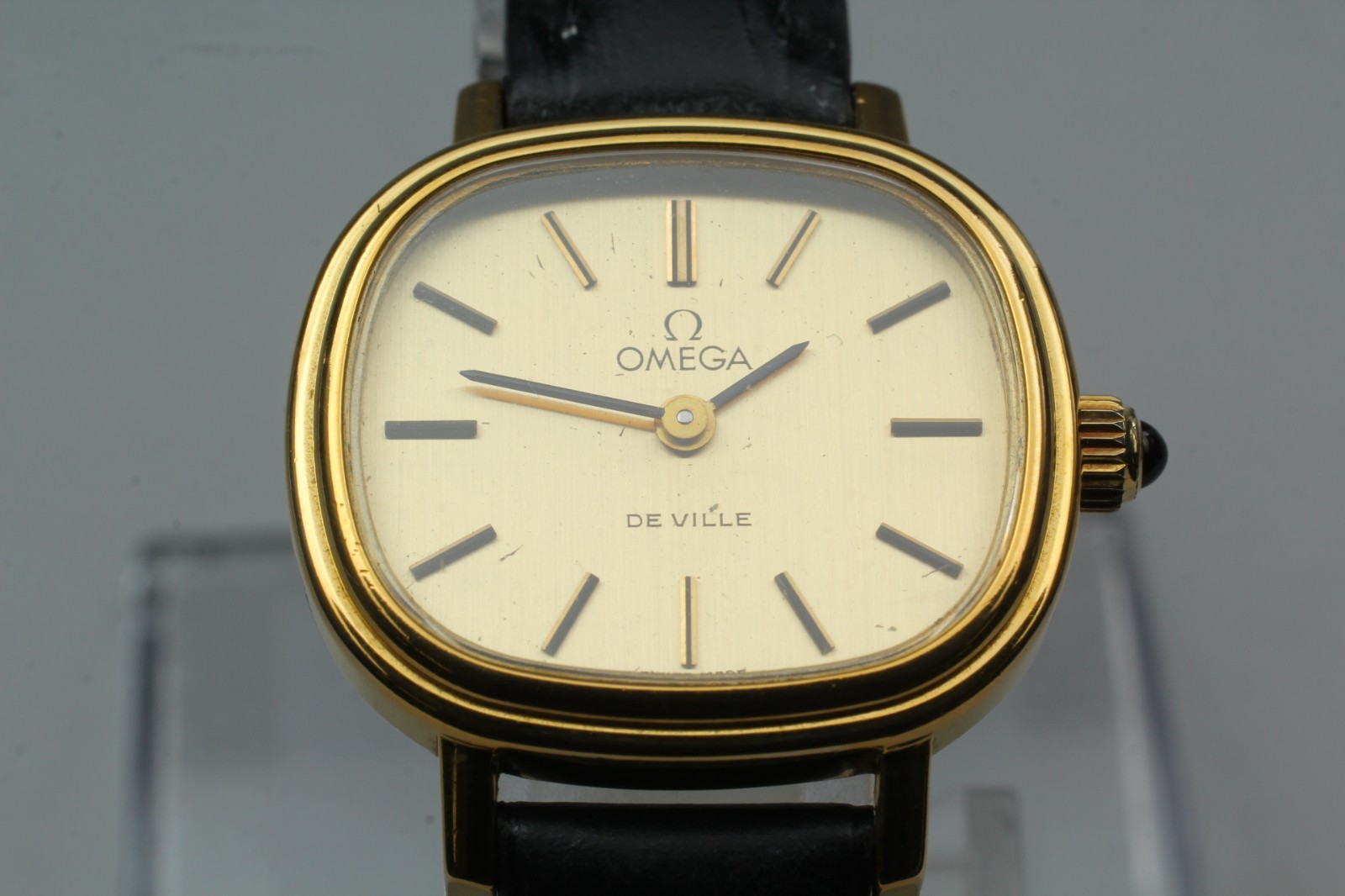 Vintage 1980s Omega De Ville 511.0505 Cal.625 Gold Dial Manual Women Watch JAPAN