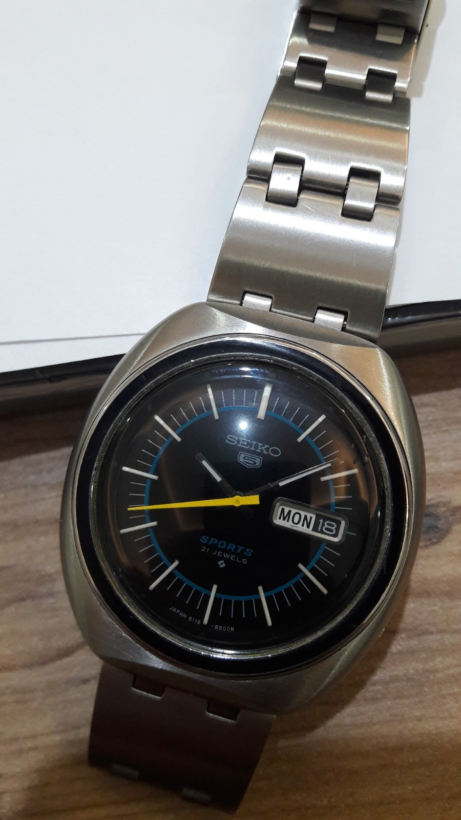 Vintage seiko 5 sports automatic Rally 6119-8450 model 1974