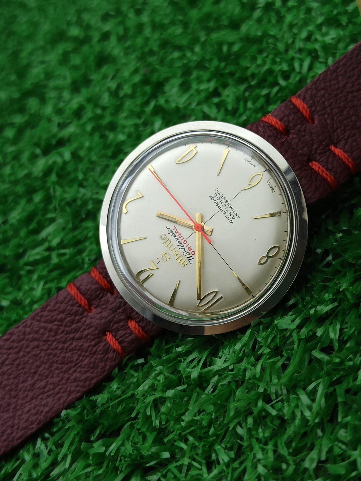 Rare Atlantic Worldmaster Original 21J Silve Dial Manual Wind Round Watch