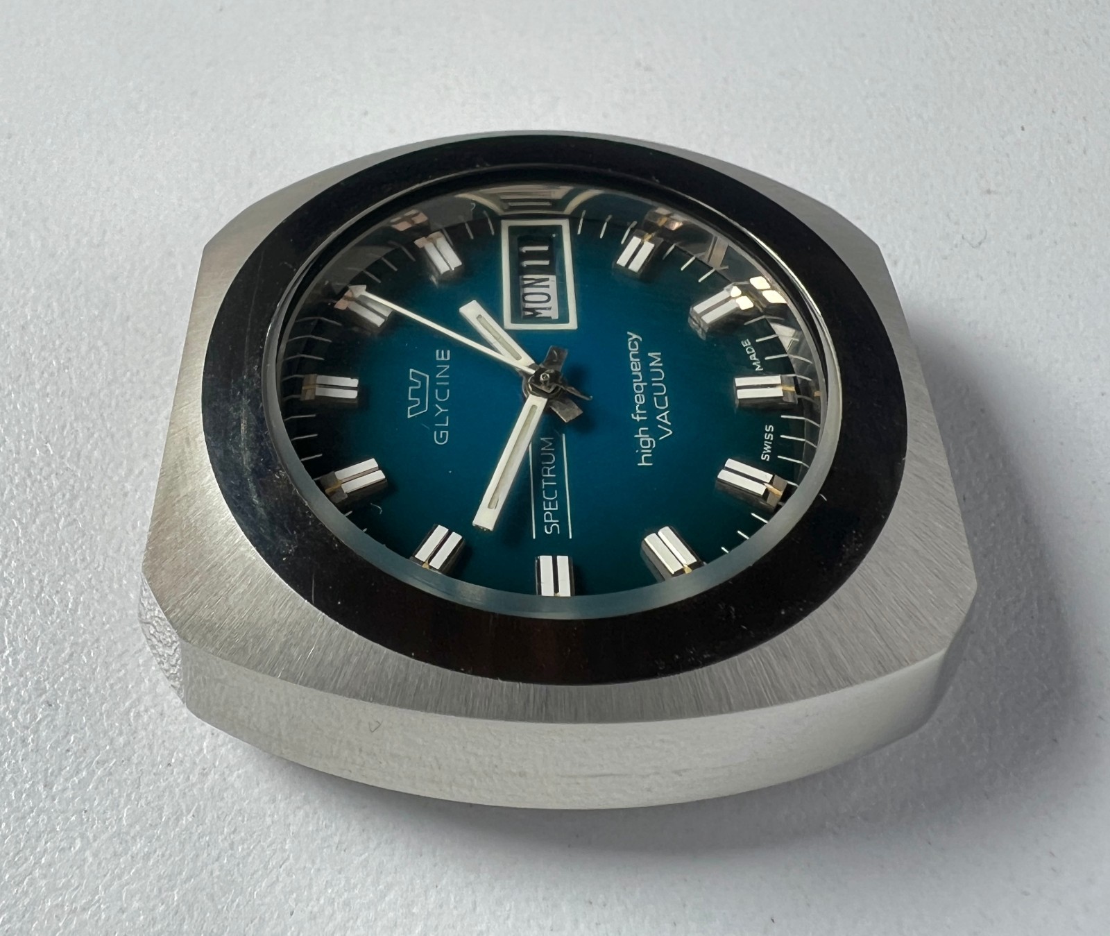 Glycine Automatic High Frecuency Watch Vintage Men Spectrum Vacuum Blue Dial NOS