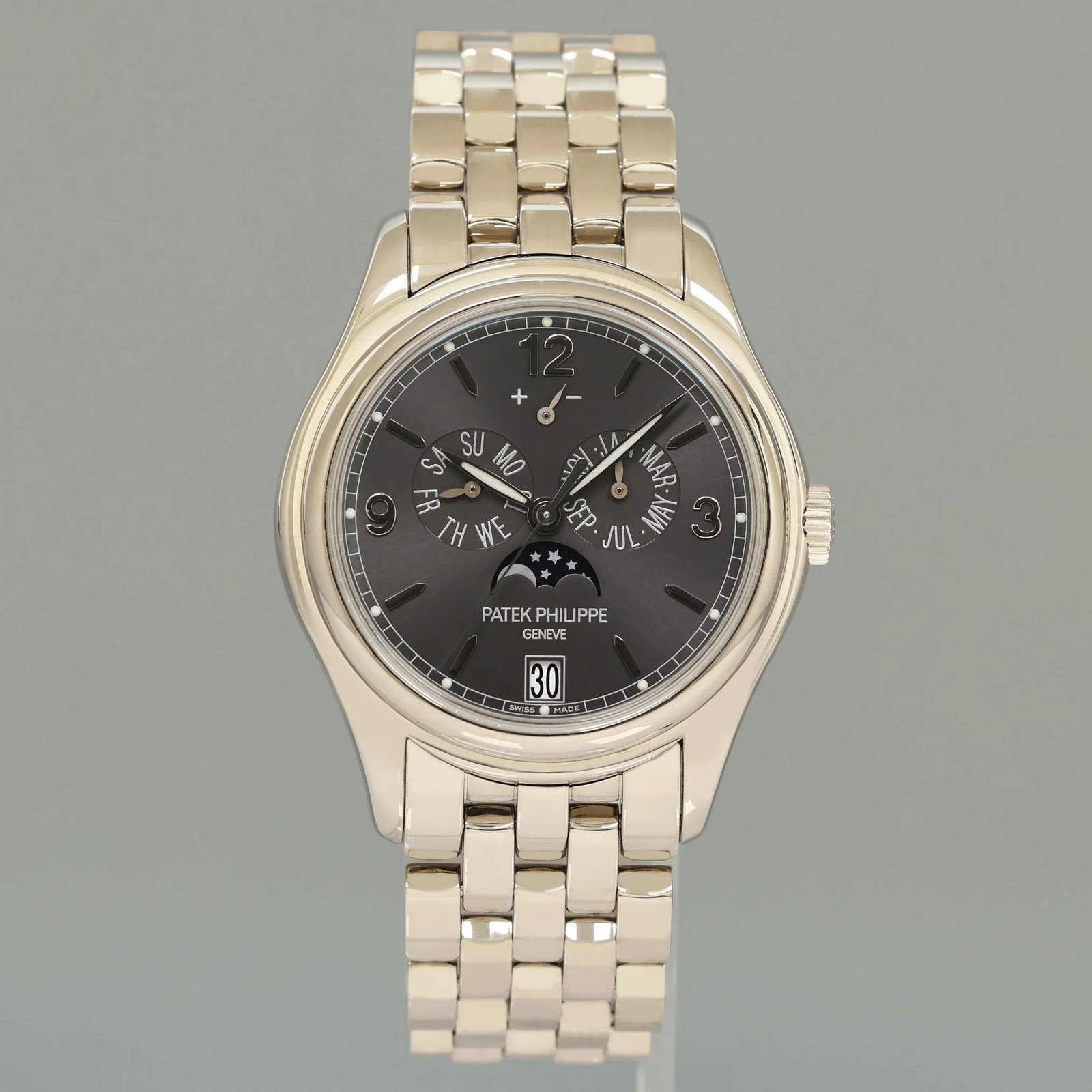 PAPERS 2026 Service Patek Philippe 5146G White Gold Annual Calendar 39mm Watch