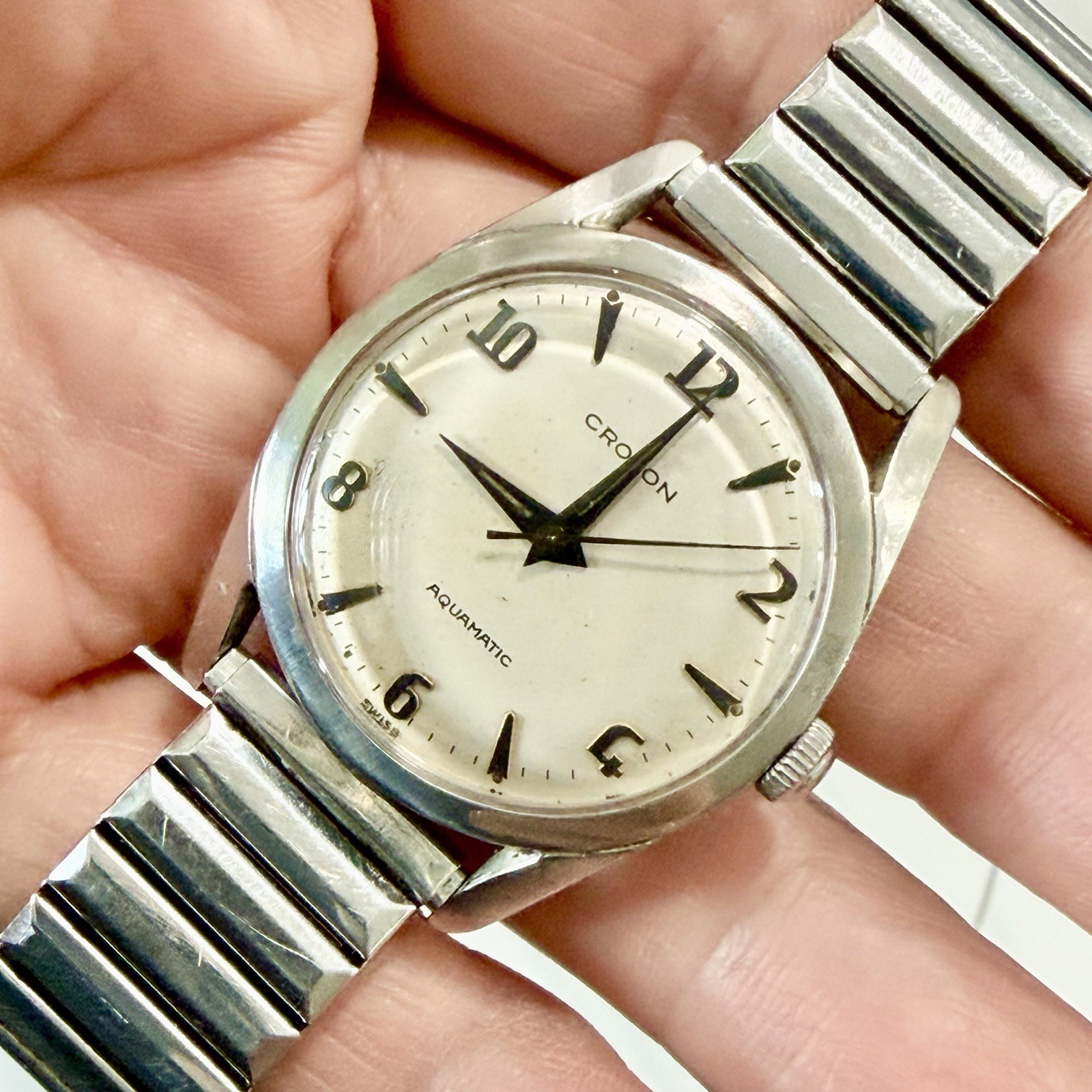 Vintage 1960’s CROTON Aquamatic 17Jewel Men’s 32mm Swiss Watch RUNS! Keeps Time!