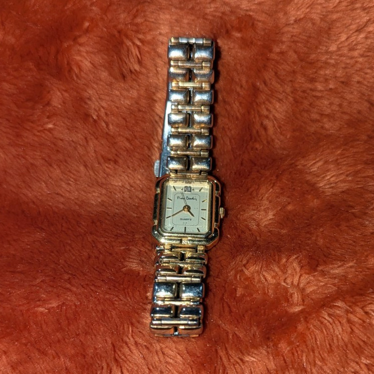 Women’s Gold Tone Rectangle Analog Watch Bracelet White Dial Arabic