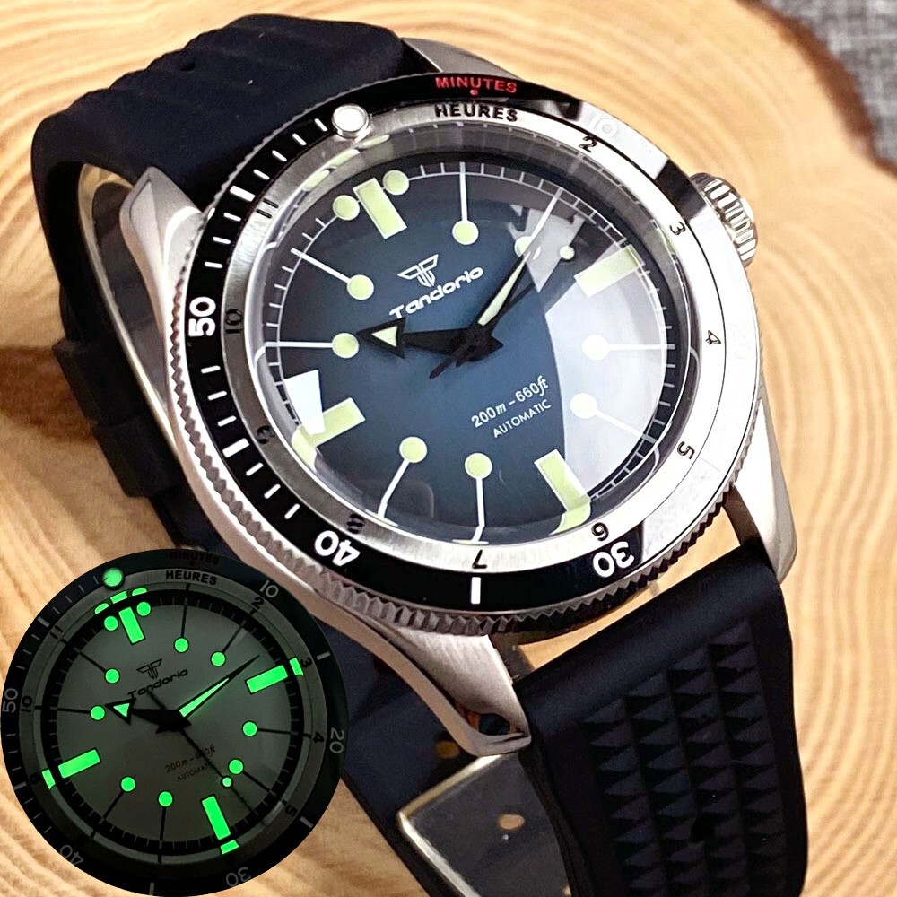 40mm 200M WR Watch For Men Japan NH35 Automatic Blue Dial Green Luminous Marks