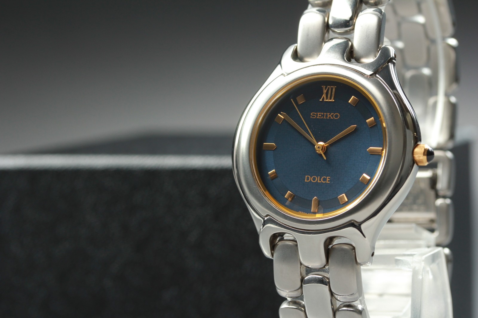 Vintage 1995 Seiko Dolce 5E31-6E90 Navy Blue HAQ Quartz Mens Watch From JAPAN