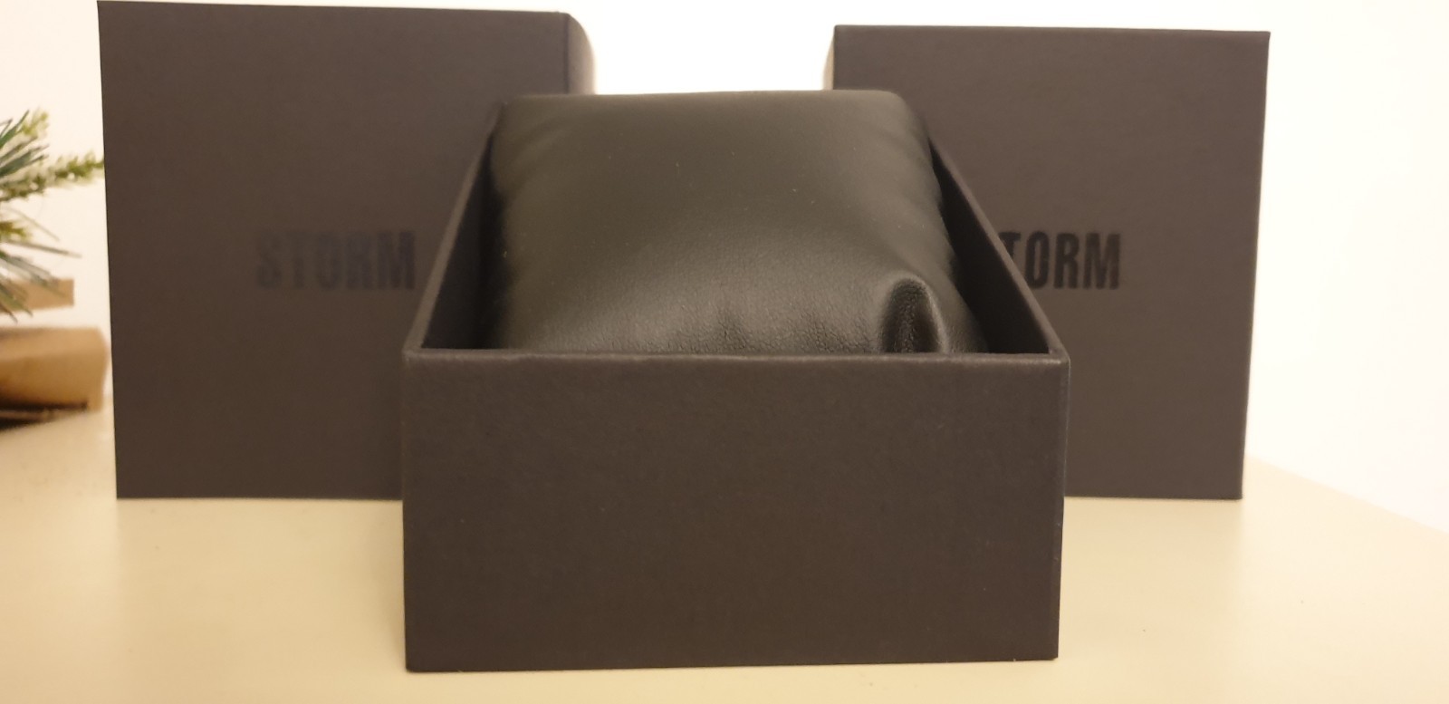 genuine storm watch box complete with outer sleeveperfect for Valentines