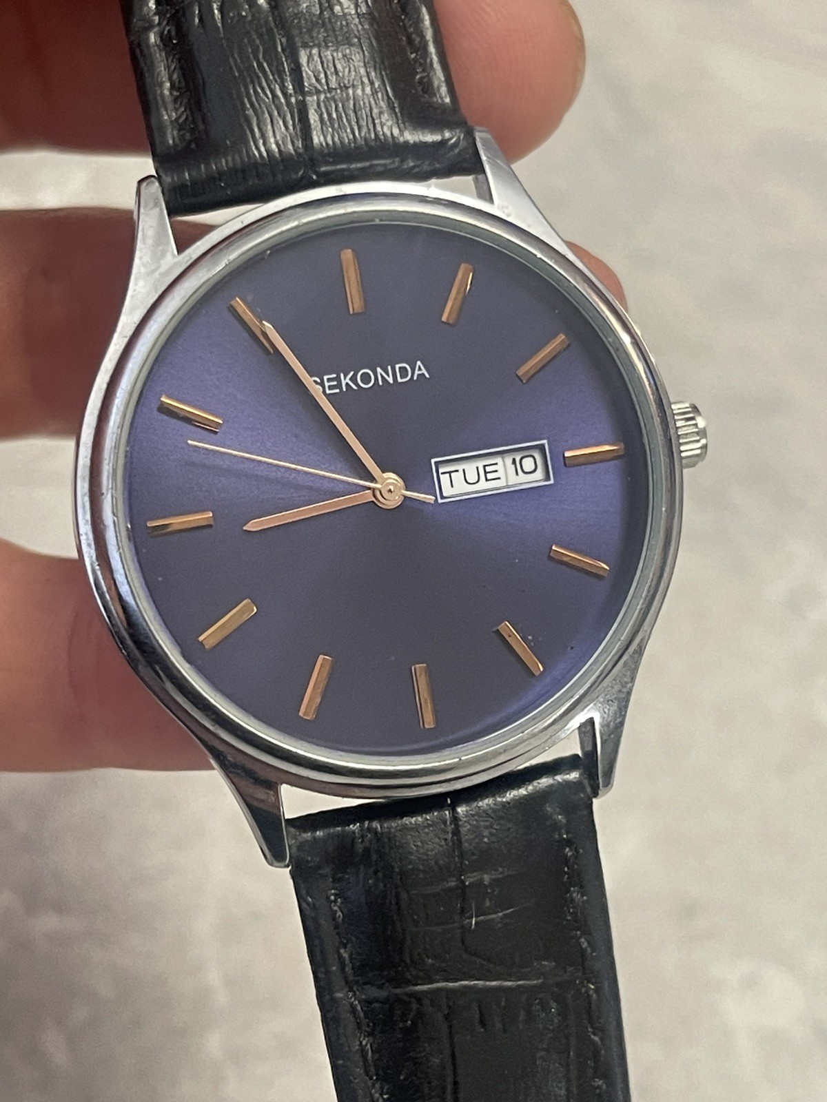 SEKONDA watch NK1701 APT Blue Purple Dial WRISTWATCH Day Date Black Leather 1059