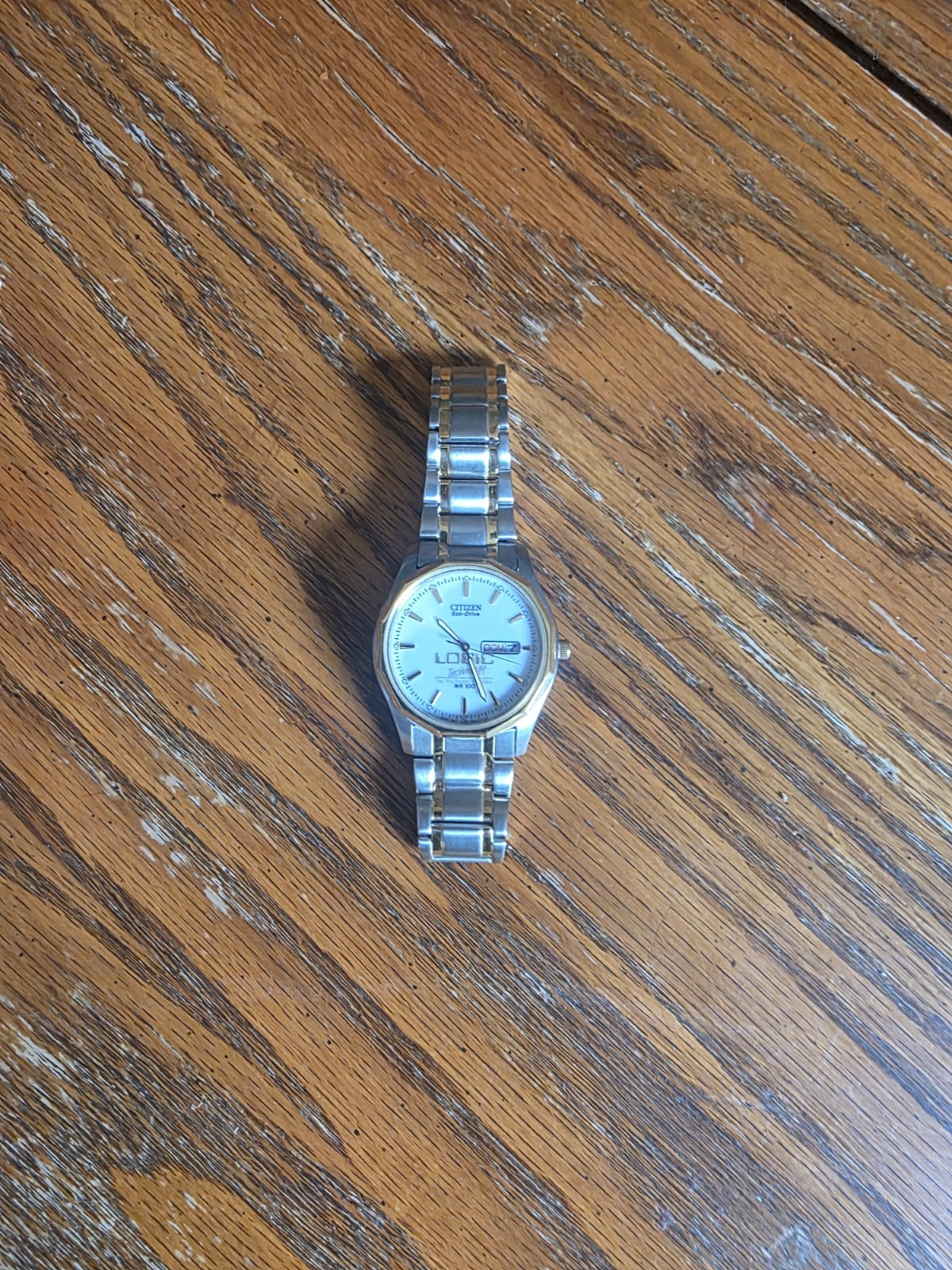 RUNNING LADIES CITIZEN E010-S008689 ECO-DRIVE WATCH w/ DATE FEATURE