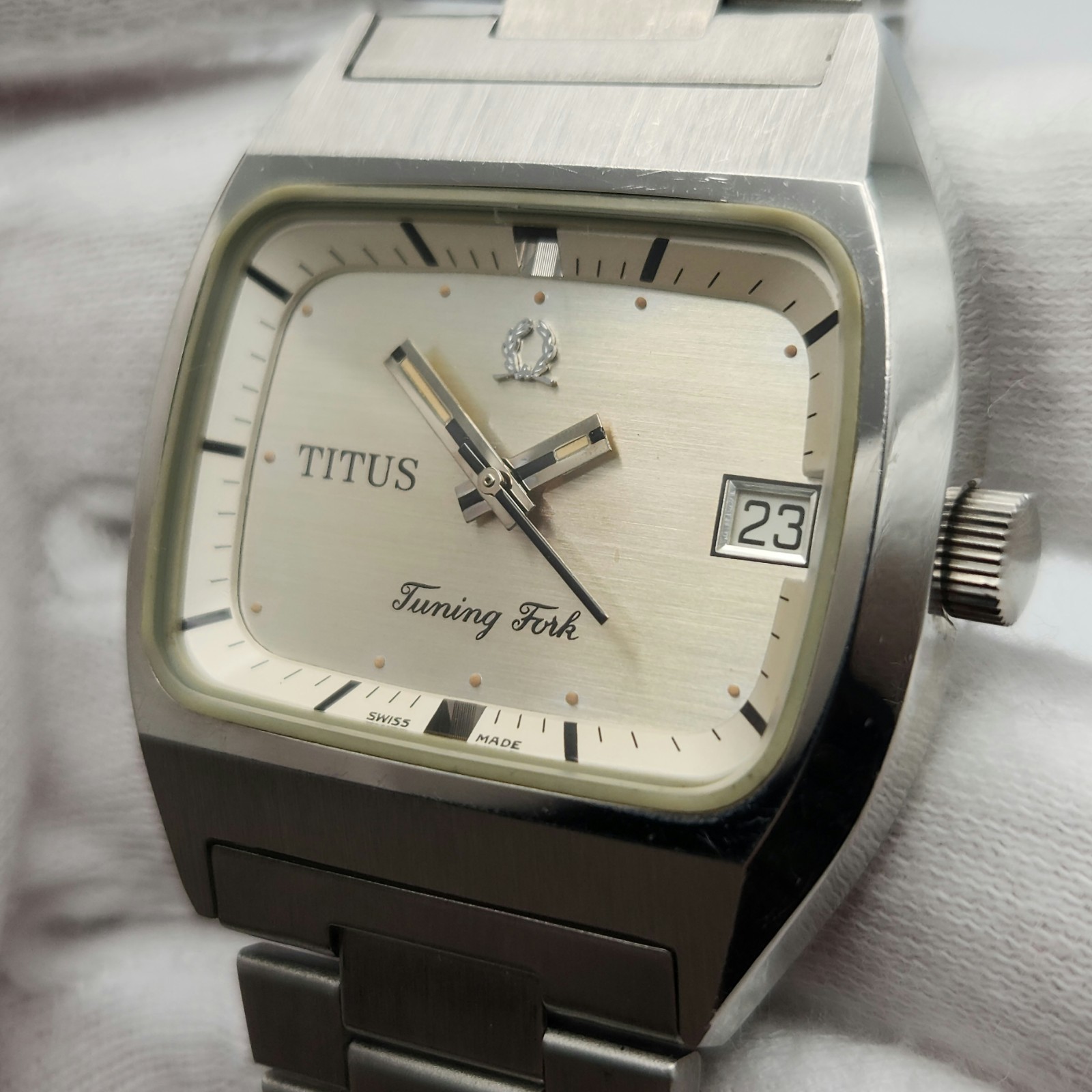 Titus Tuning Fork Men’s Silver Tone Vintage Swiss Made Watch – PARTS / REPAIR