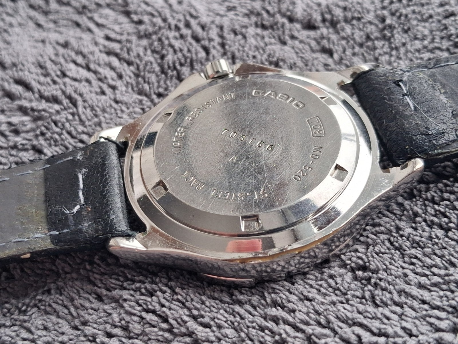 Casio MD-520 Diver Scuba Vintage Screw Back