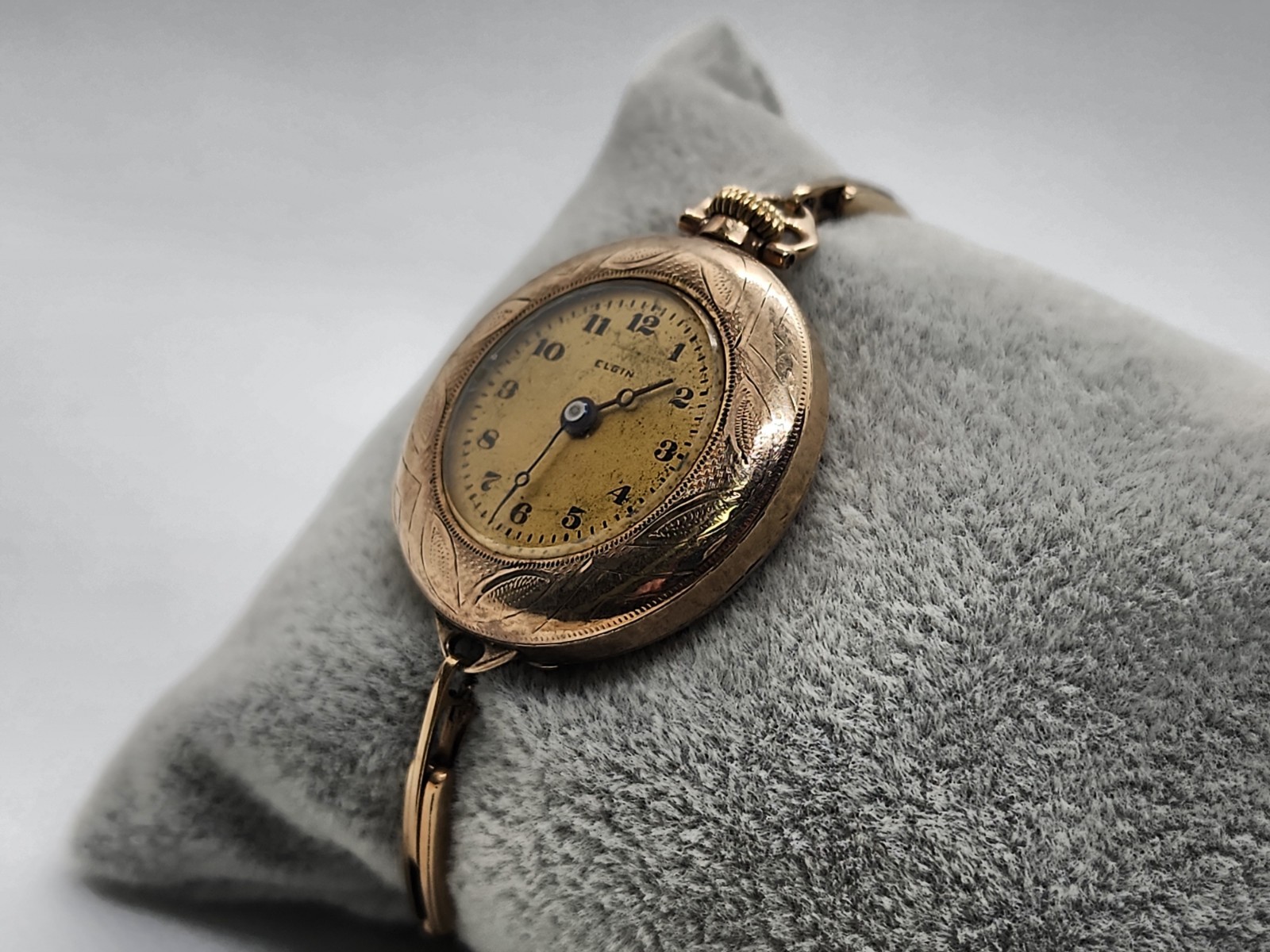 Elgin 3/0 Early Wristwatch In Wadsworth Referee Case W/Good Balance