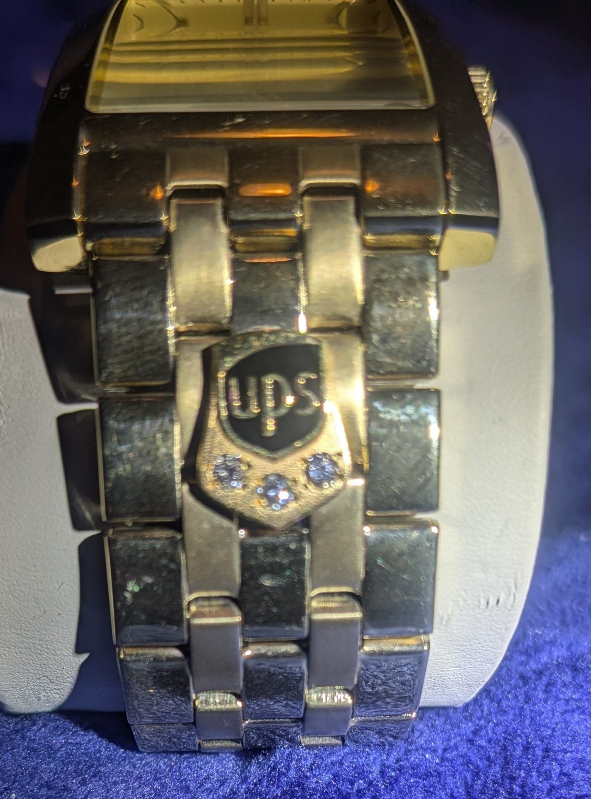 Bulova Men’s Diamonds UPS 30 yr Retirmnt Watch, Gold Tone UPS Logo, Silver Dial