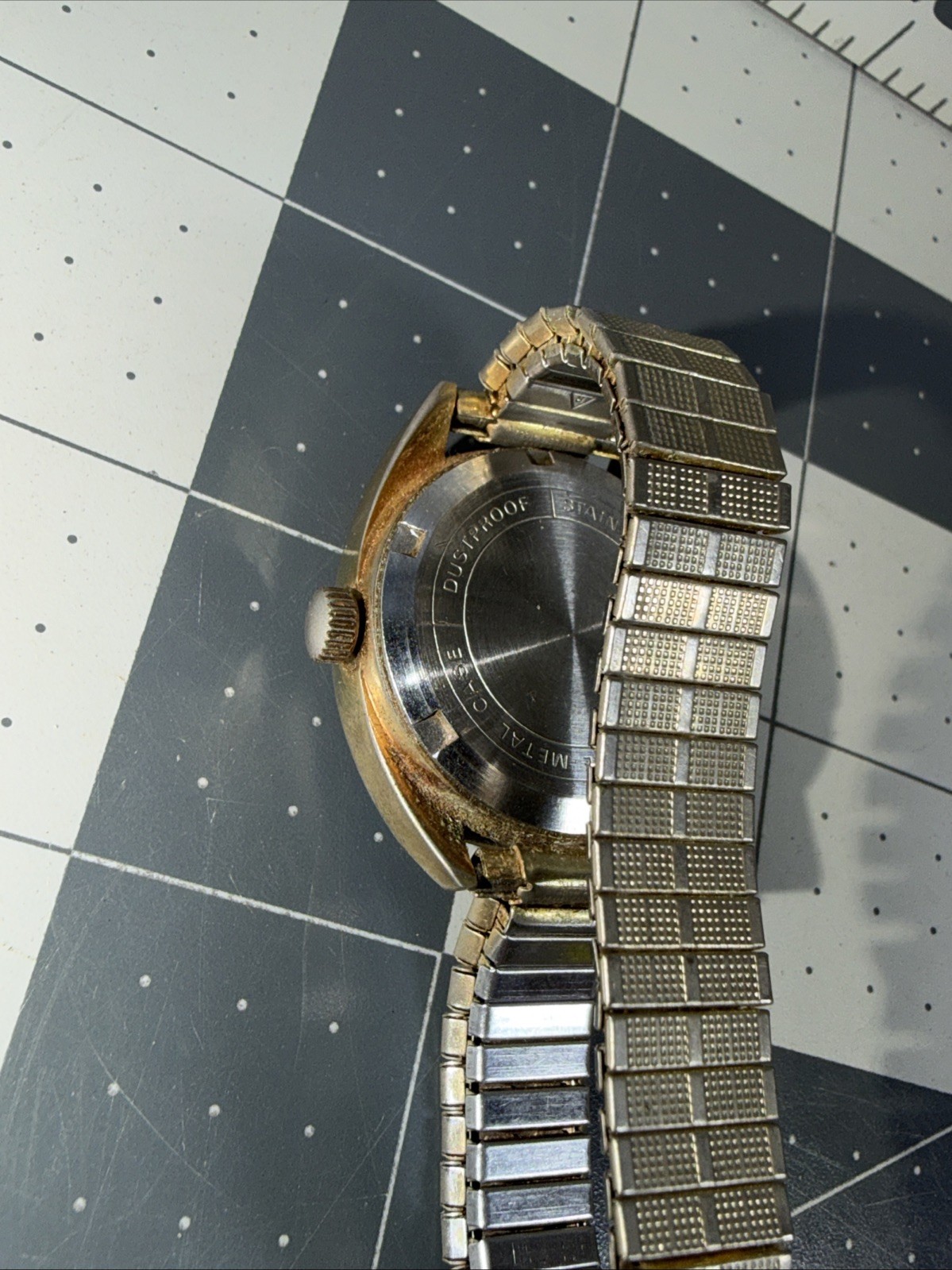 Lucerne Ladies Vintage Watch Working Mechanical Lifetime Mainspring Stretch Band