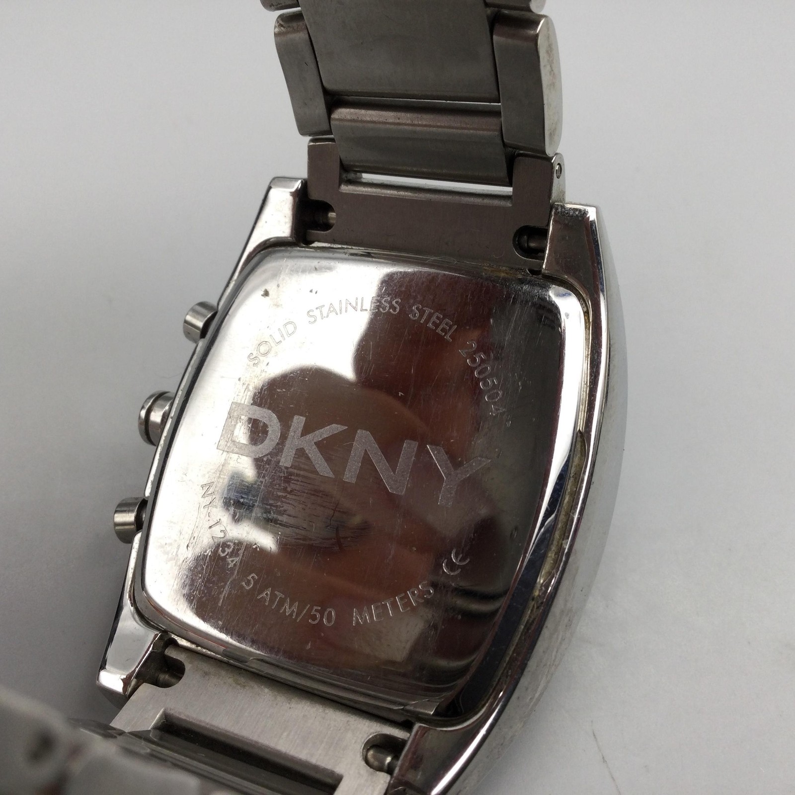 DKNY Mens Watch 38mm Black Dial Stainless Chronograph NY1234 New Battery 7.75″