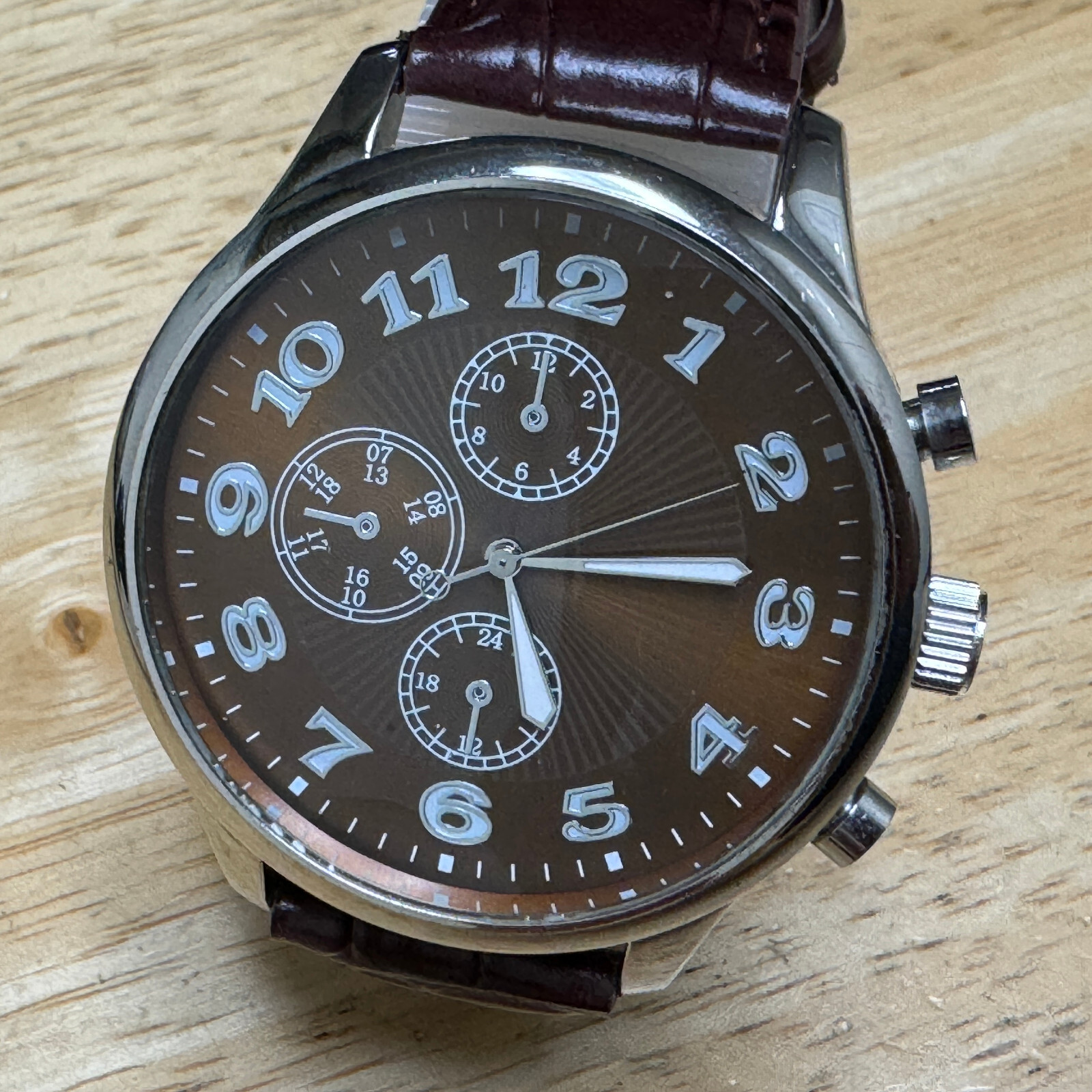Stylish Accutime Quartz Watch Men Silver Brown Japan Movt Analog New Battery