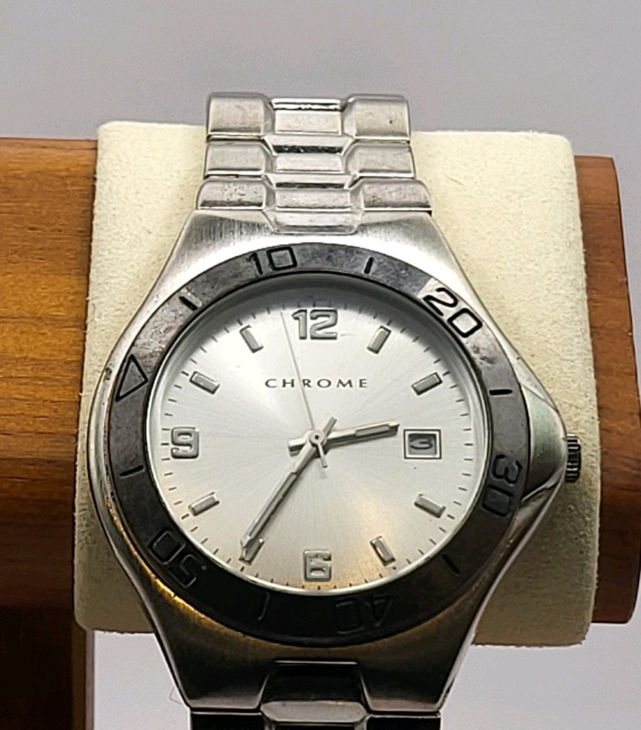 Chrome Mens Silver Dial on Silver Stanless Steal Watch, Quartz Movement Lot 28