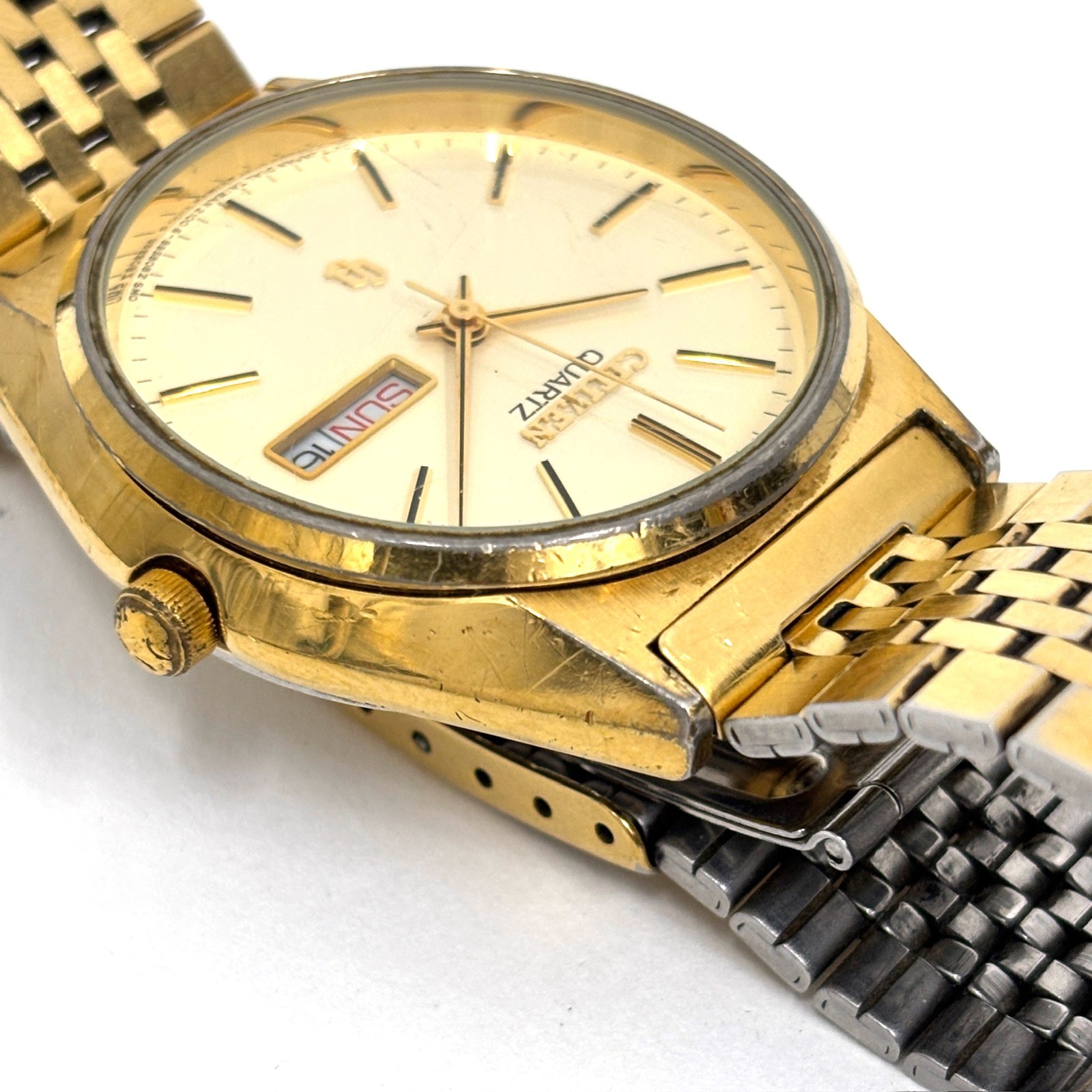 Vintage 1985 Citizen Quartz Gold Tone Day Date Watch Orig Bracelet New Battery