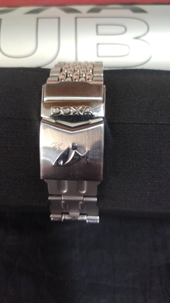 DOXA Gent’s Wristwatch 1200T (ASA068785)