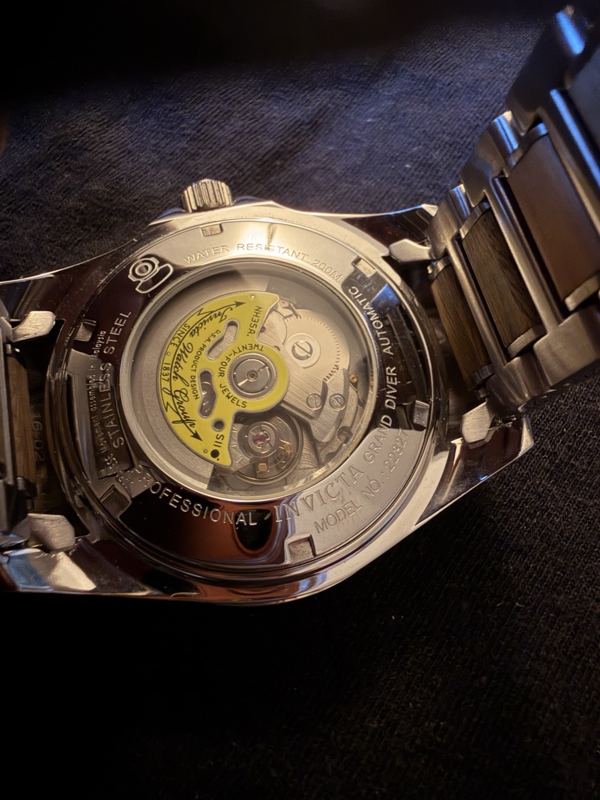 Invicta Grand Diver Automatic Wood Pattern Brown Dial 47mm 200m Bracelet