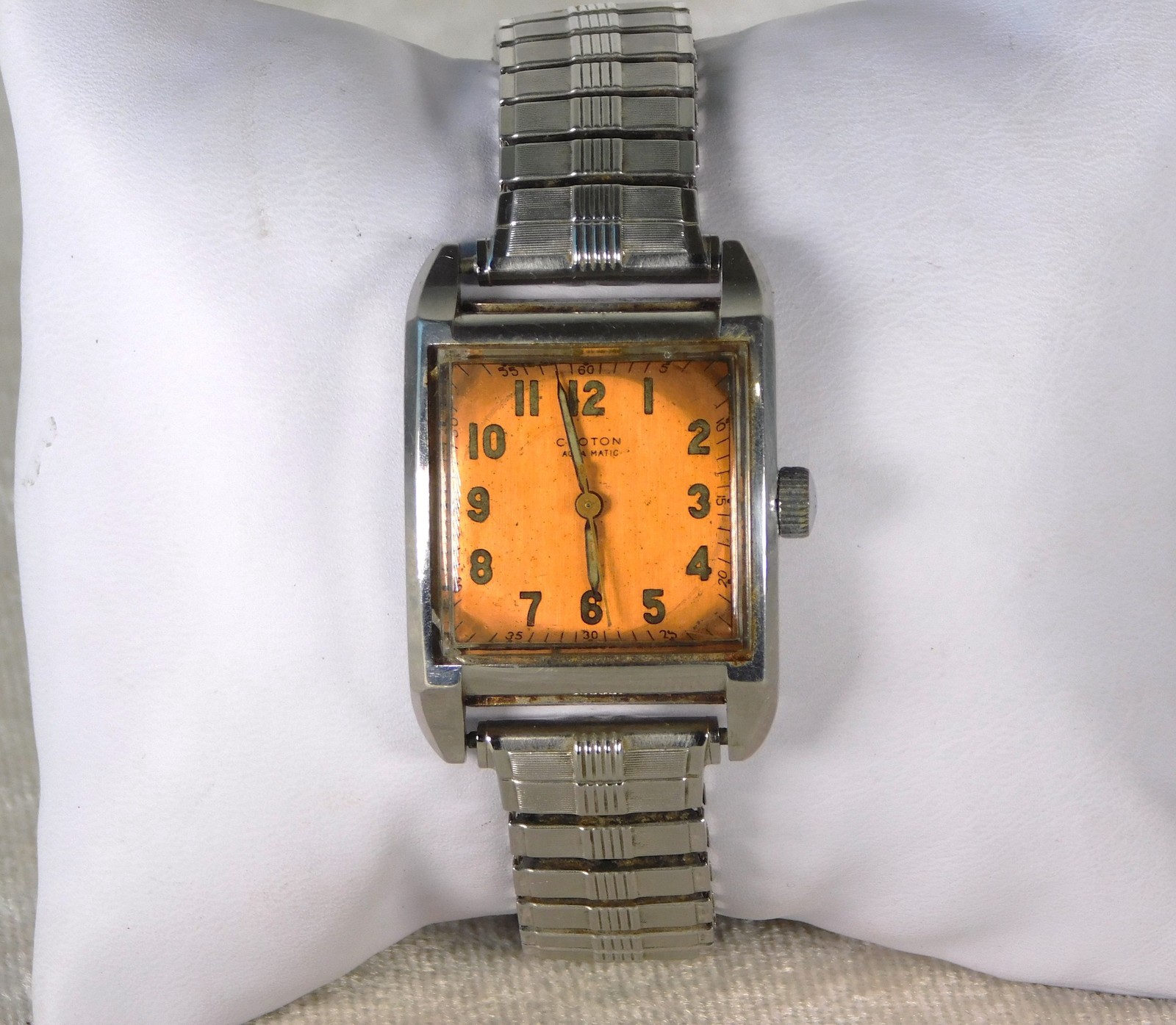 Vintage 1940’s Croton Swiss 17j Bumper Aquamatic Oversize 29mm Tank Watch Works
