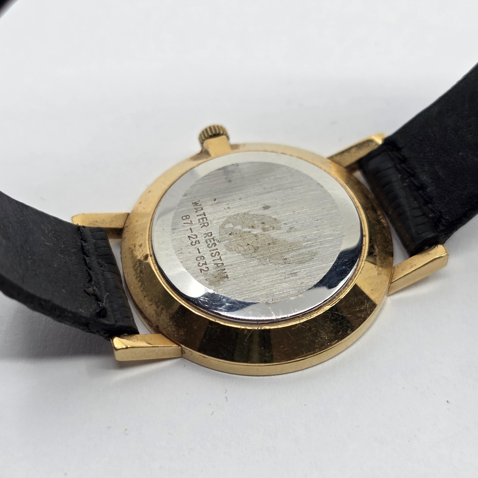 Ladies Movado Museum Black Dial Quartz Watch 87-25-832 Gold Tone New Battery