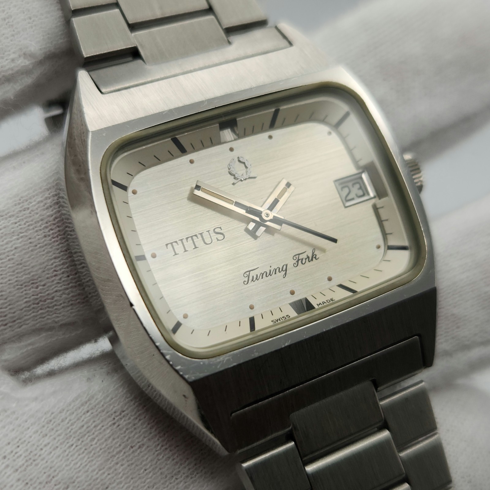 Titus Tuning Fork Men’s Silver Tone Vintage Swiss Made Watch – PARTS / REPAIR