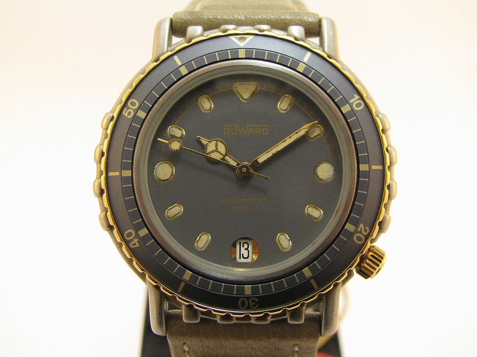 VINTAGE DUWARD Quartz movement ETA 555 415