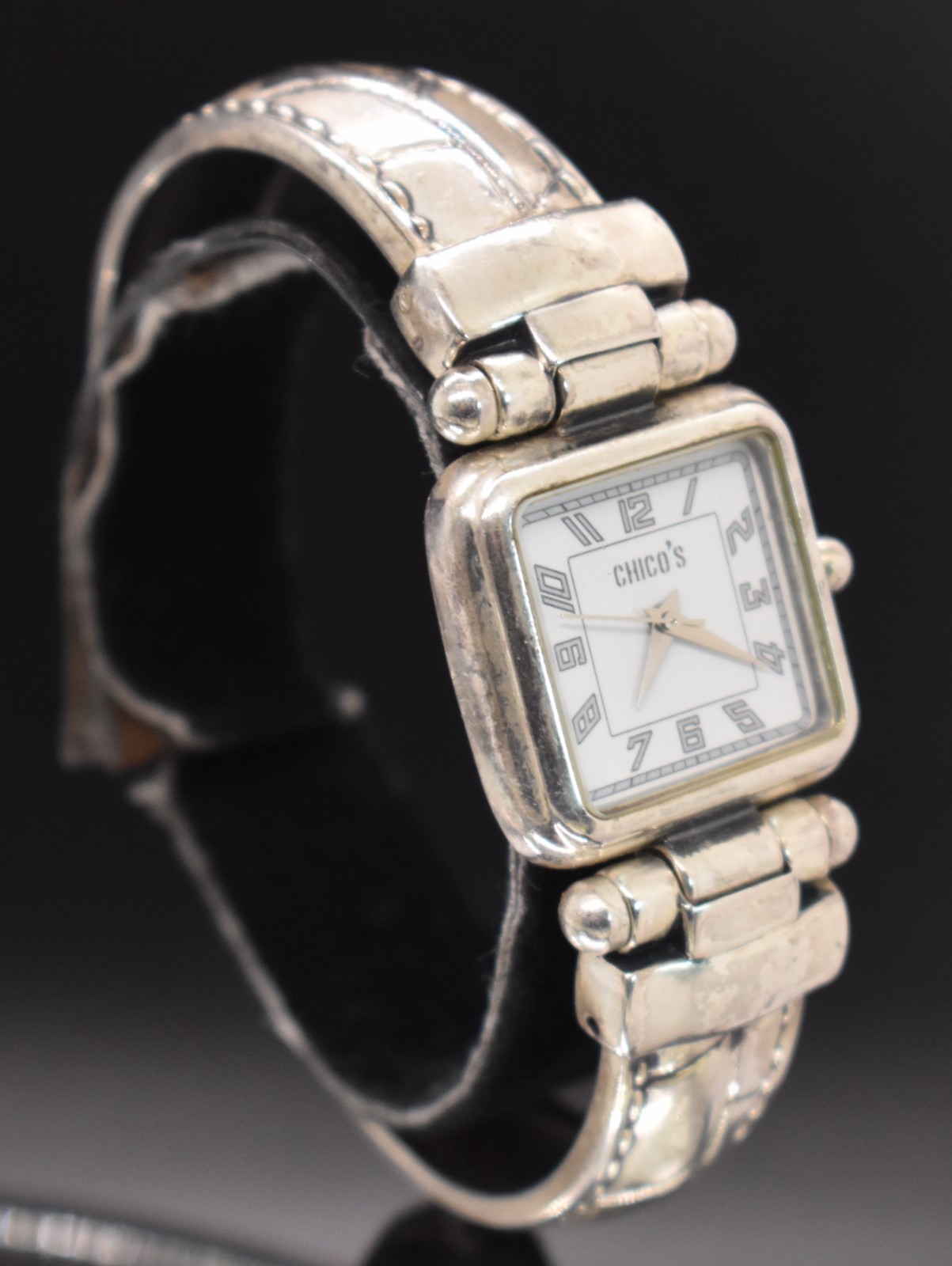 CHICO’S Silver Tone Square Dial Watch Women OX Cuff Bracelet Band NEW BATTERY