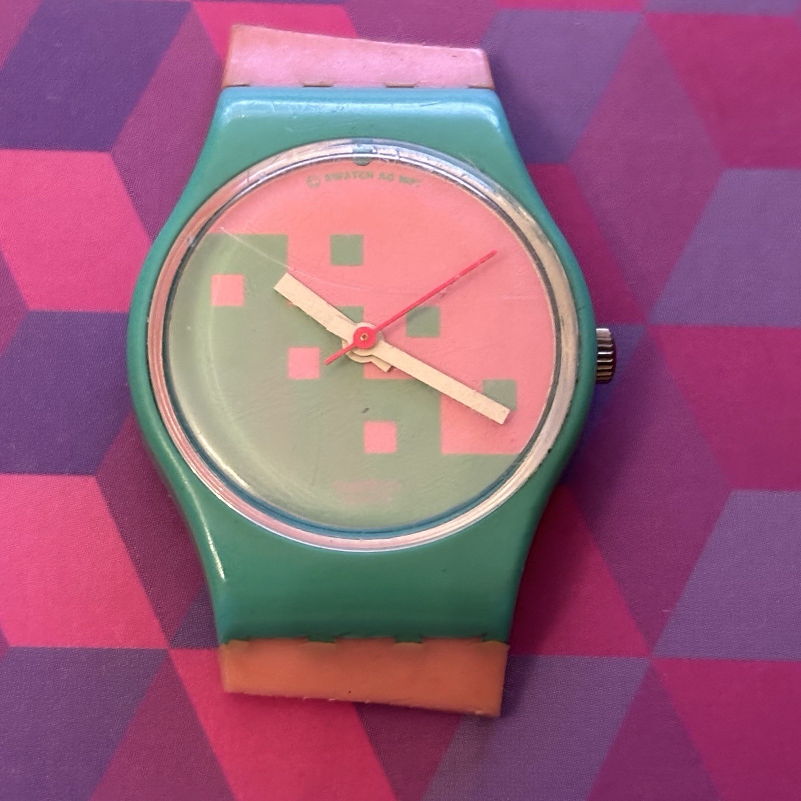 Rare Vintage Swatch 1987 Ladies Pink Cassata LL102 Watch 25mm Collectible Retro