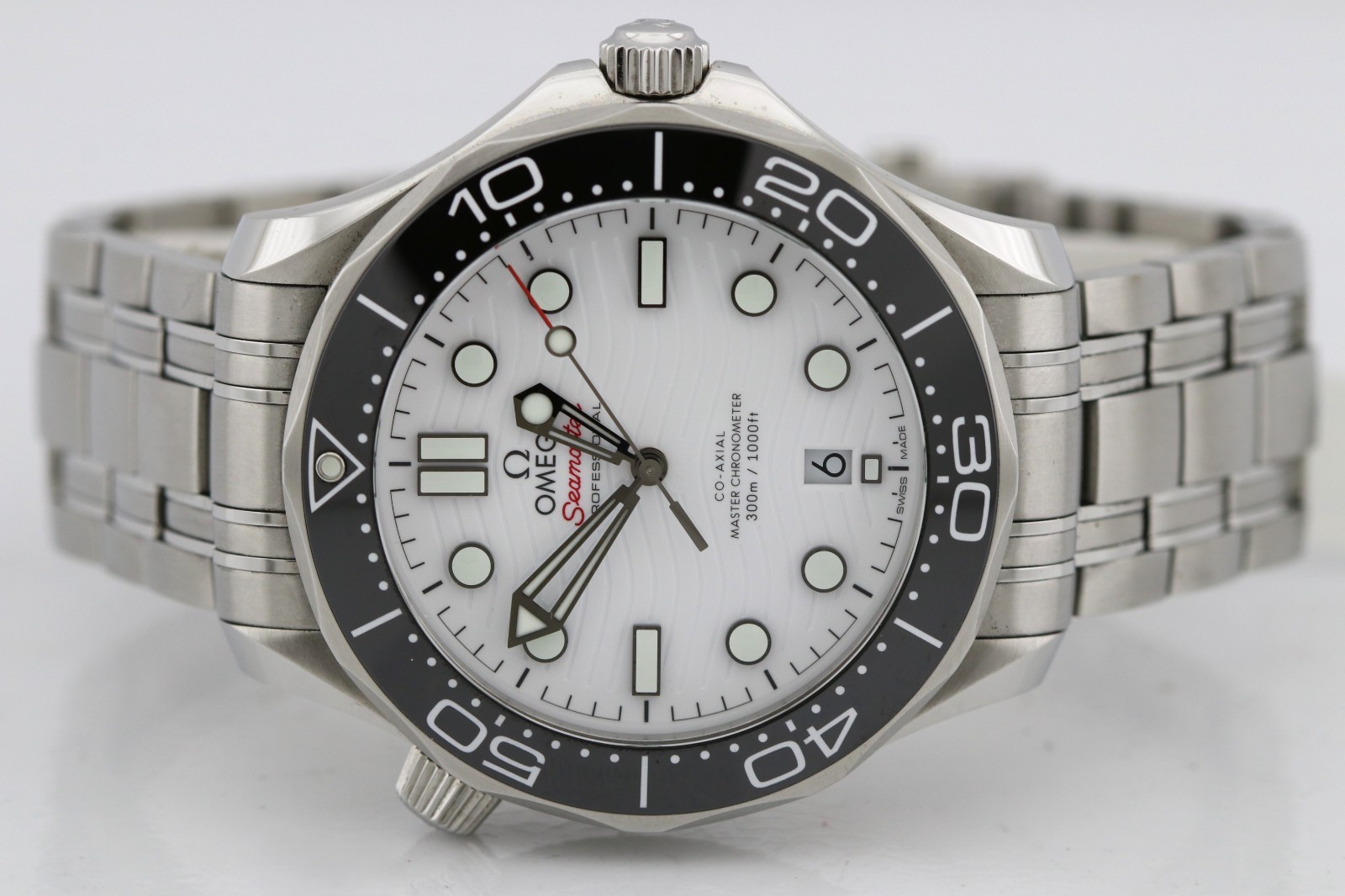 Omega Seamaster Diver 300 M Steel White Dial 42mm Watch 210.30.42.20.04.001