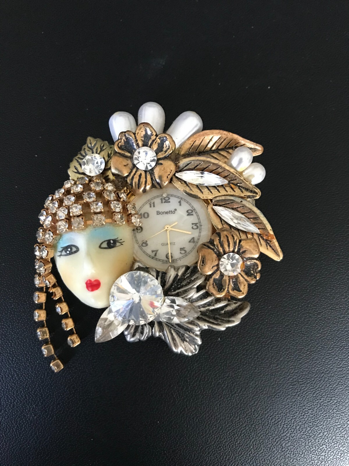 Beautiful Woman with Watch by Bonetto – BEx