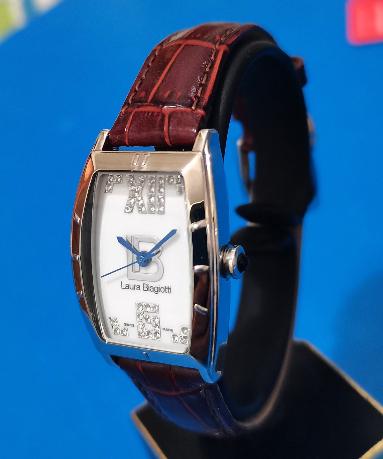 laura biagiotti icon watch tonneau white swiss made size 23.5mm