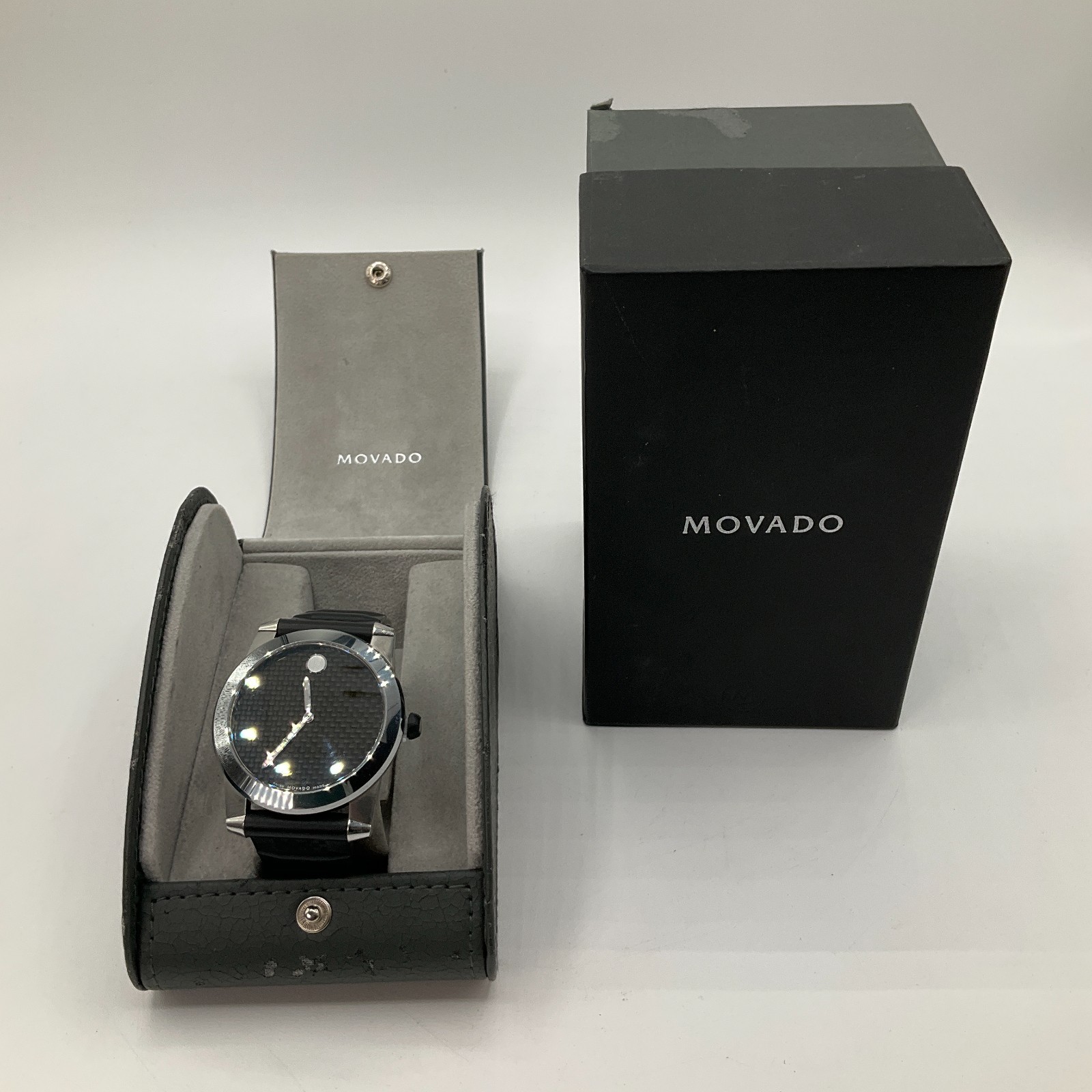 Movado Vizio Carbon Fiber Dial Stainless Steel 35MM Mens Watch Rubber Band