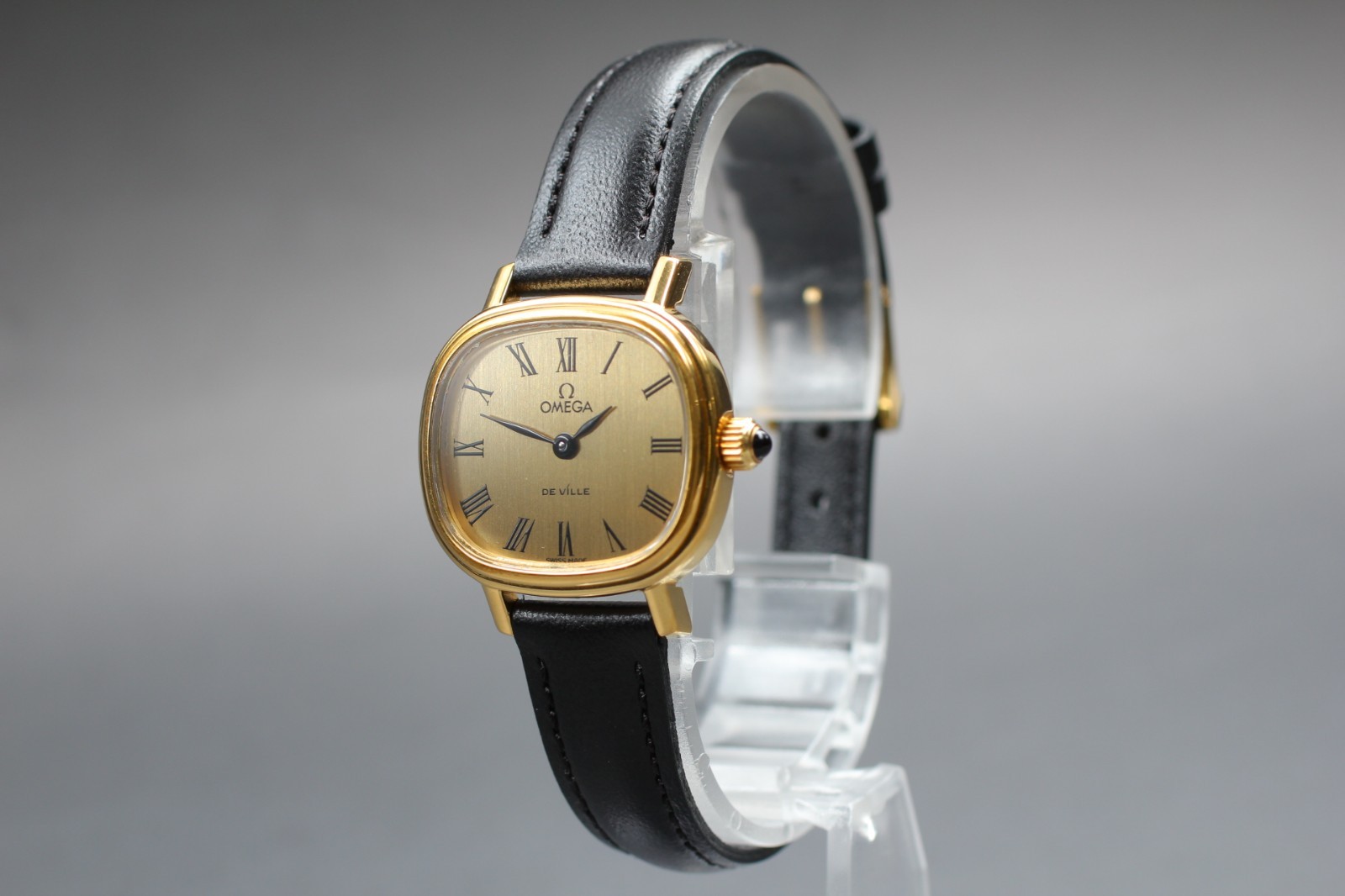 NEAR MINT Vintage OMEGA De Ville Cal.625 Manual Winding Roman Gold Women’s Watch