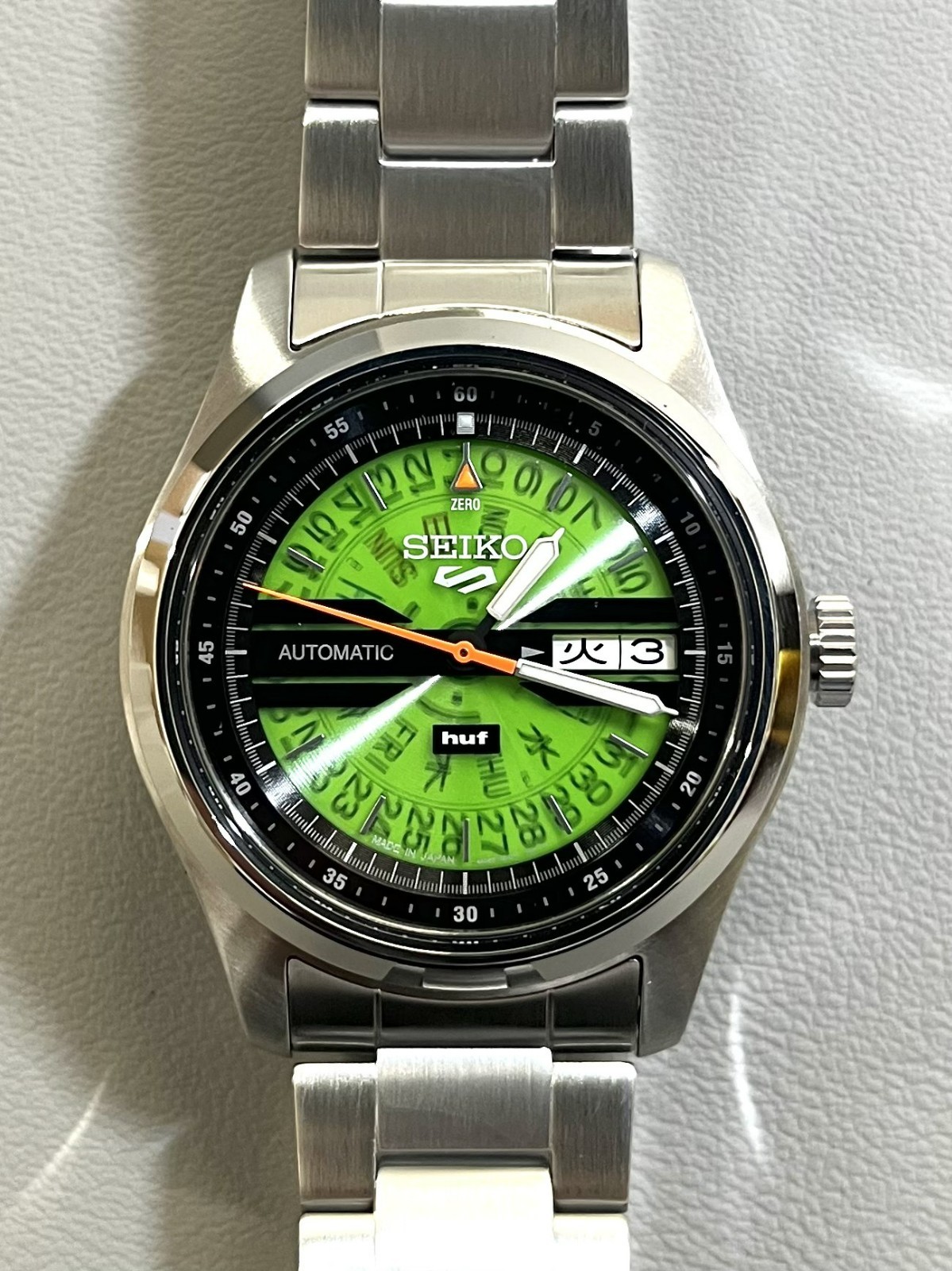 Seiko 5 sports SBSA323 HUF collaboration limited edition model HUF Green 2026