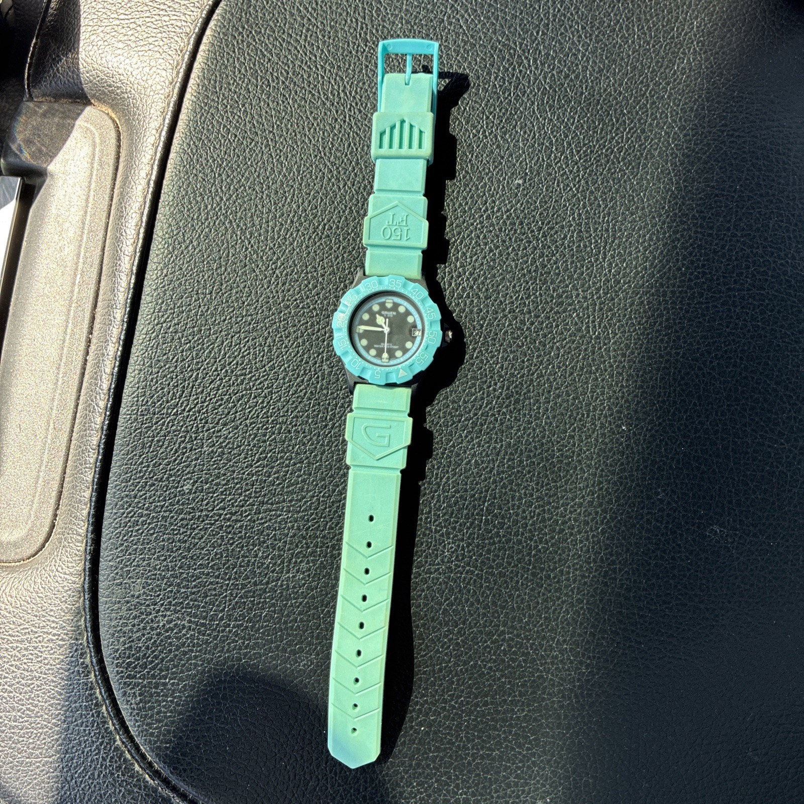 Vintage GRUEN 150 FT Diver Quartz Watch Good Used Cond (needs Battery)
