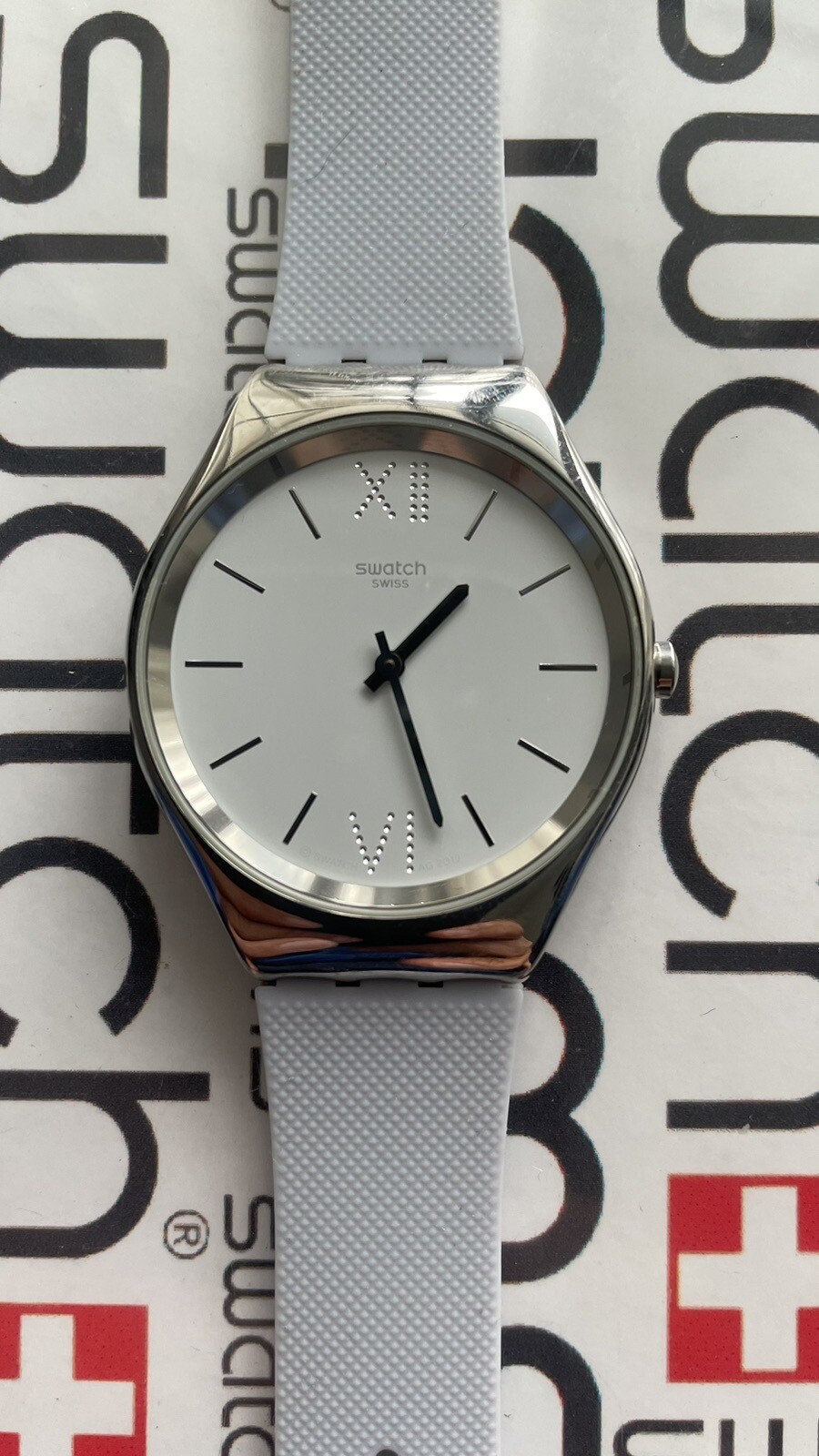 Swatch Skin Magnolia SYXS125C Irony 38mm X 5.8mm Stainless Steel Silicone