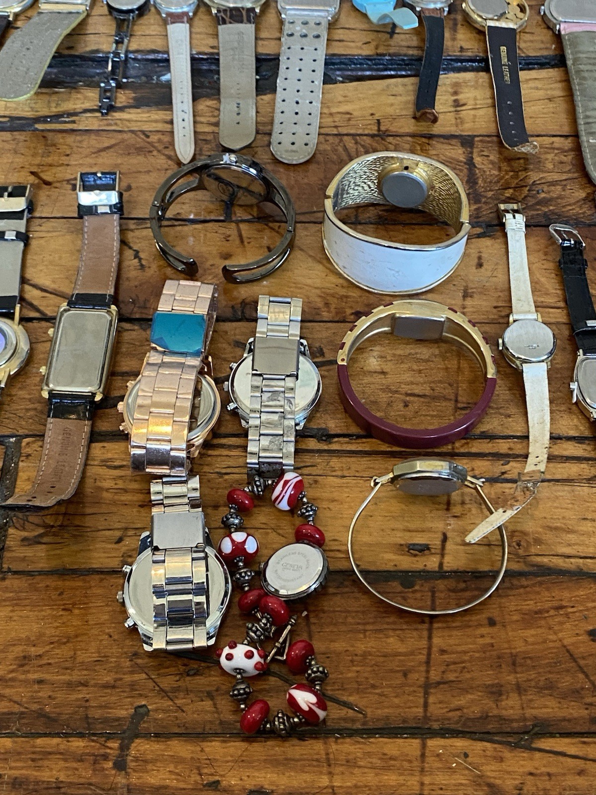 Lot of 70+ Mixed Watches Ladies Fashion Quartz Vintage Parts Repair Resale