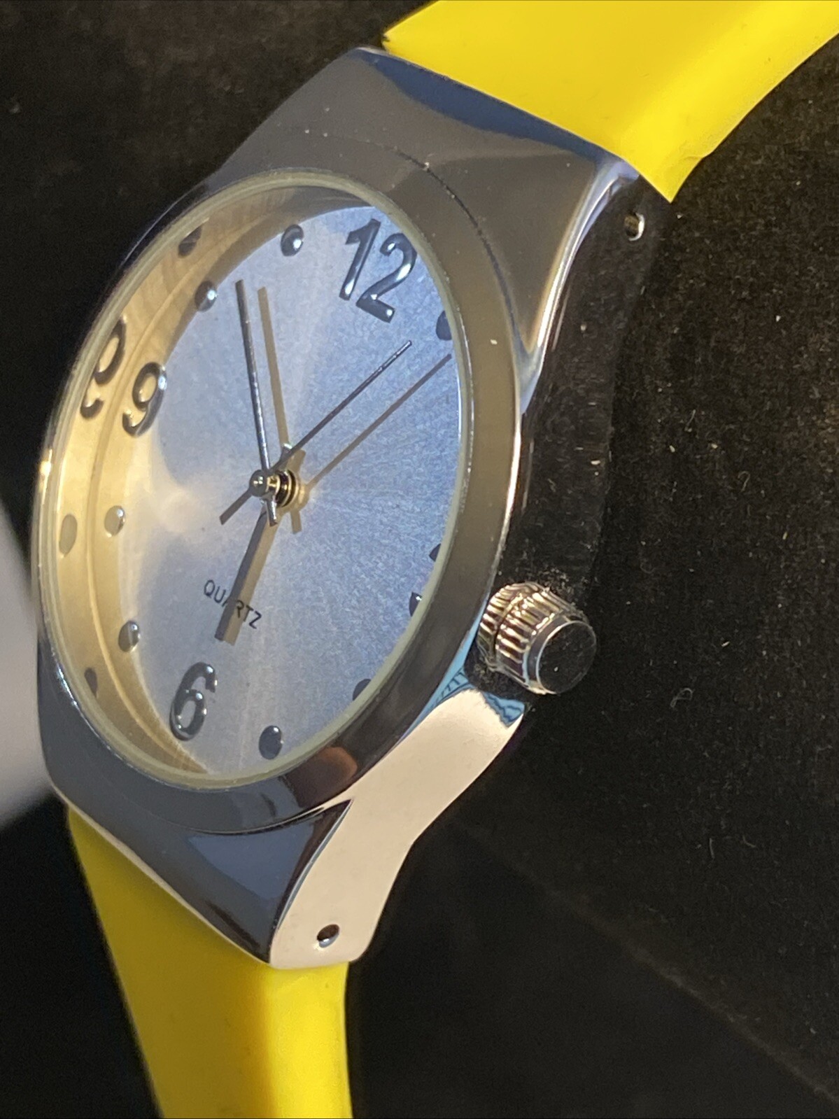 Cute And Fun Yellow Quartz Watch Second Hand. New Battery